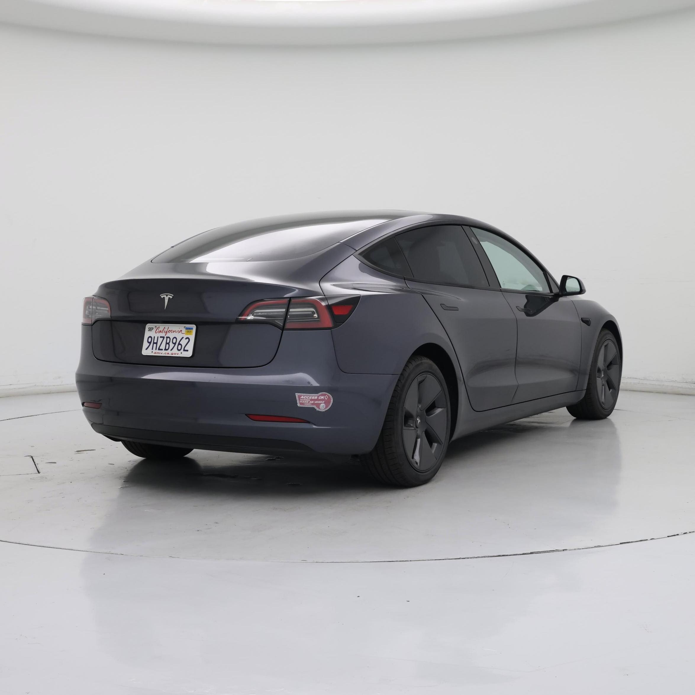 Thumbnail: 2023 Tesla Model 3 - 8