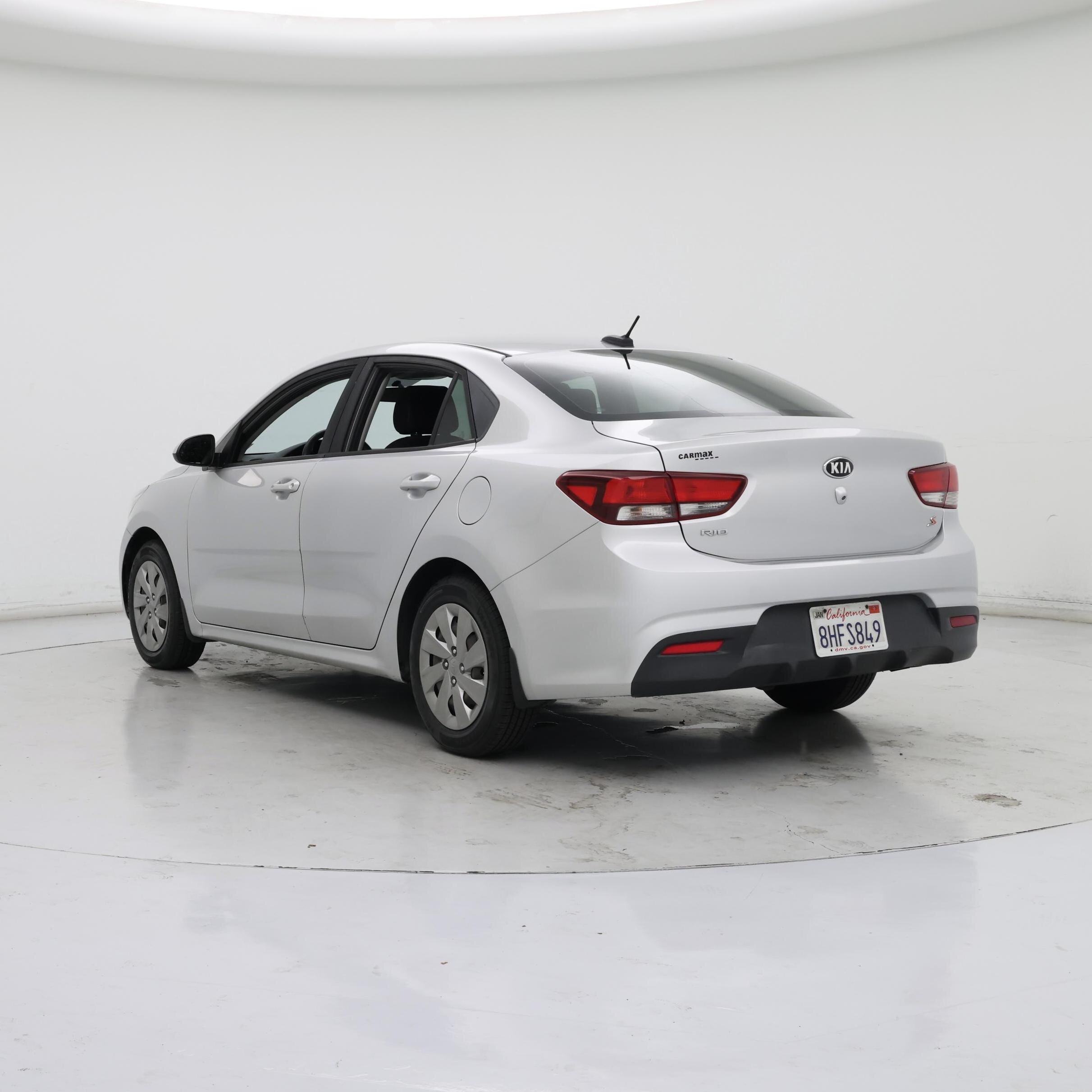 Thumbnail: 2019 Kia Rio - 2