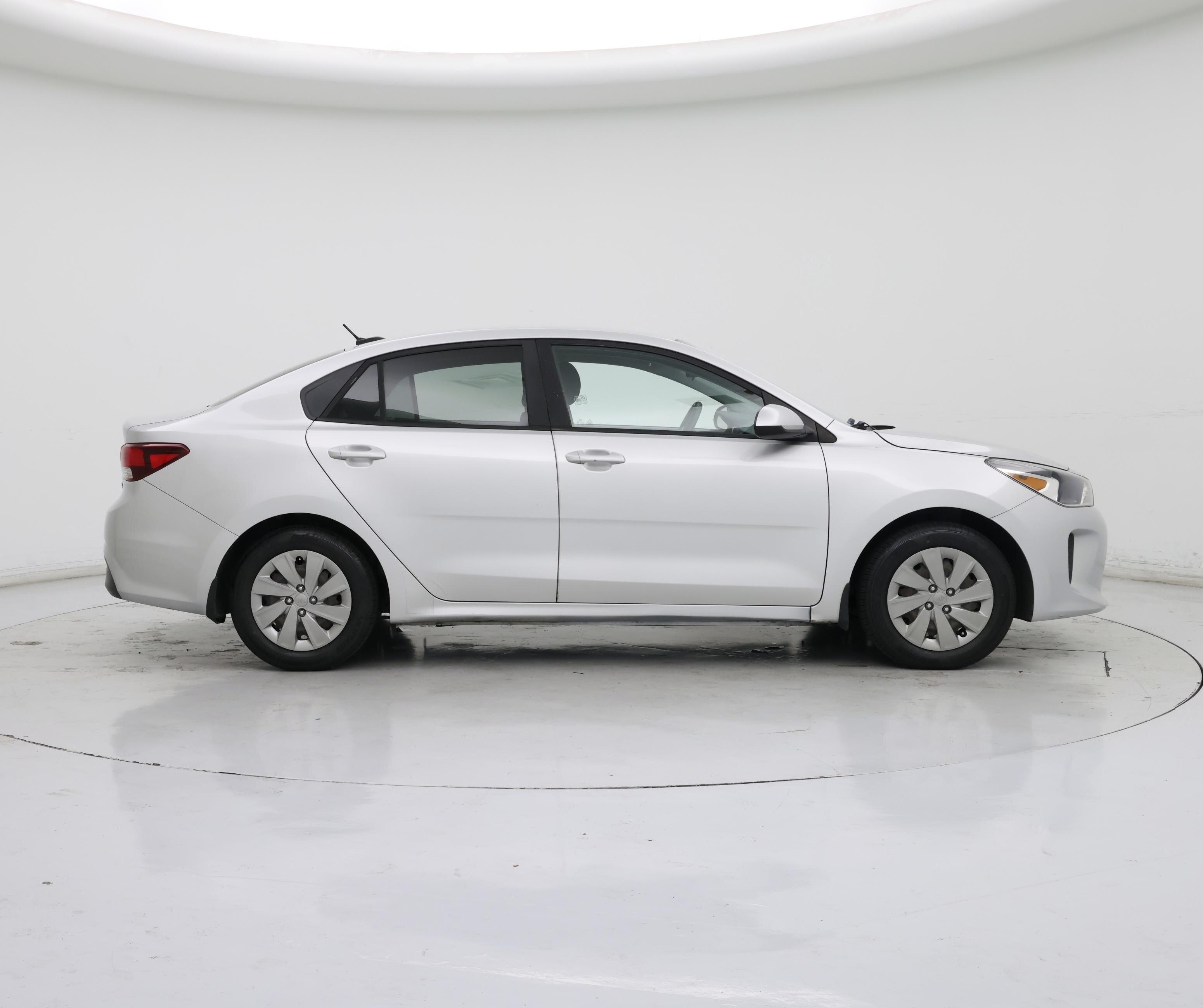 Thumbnail: 2019 Kia Rio - 7