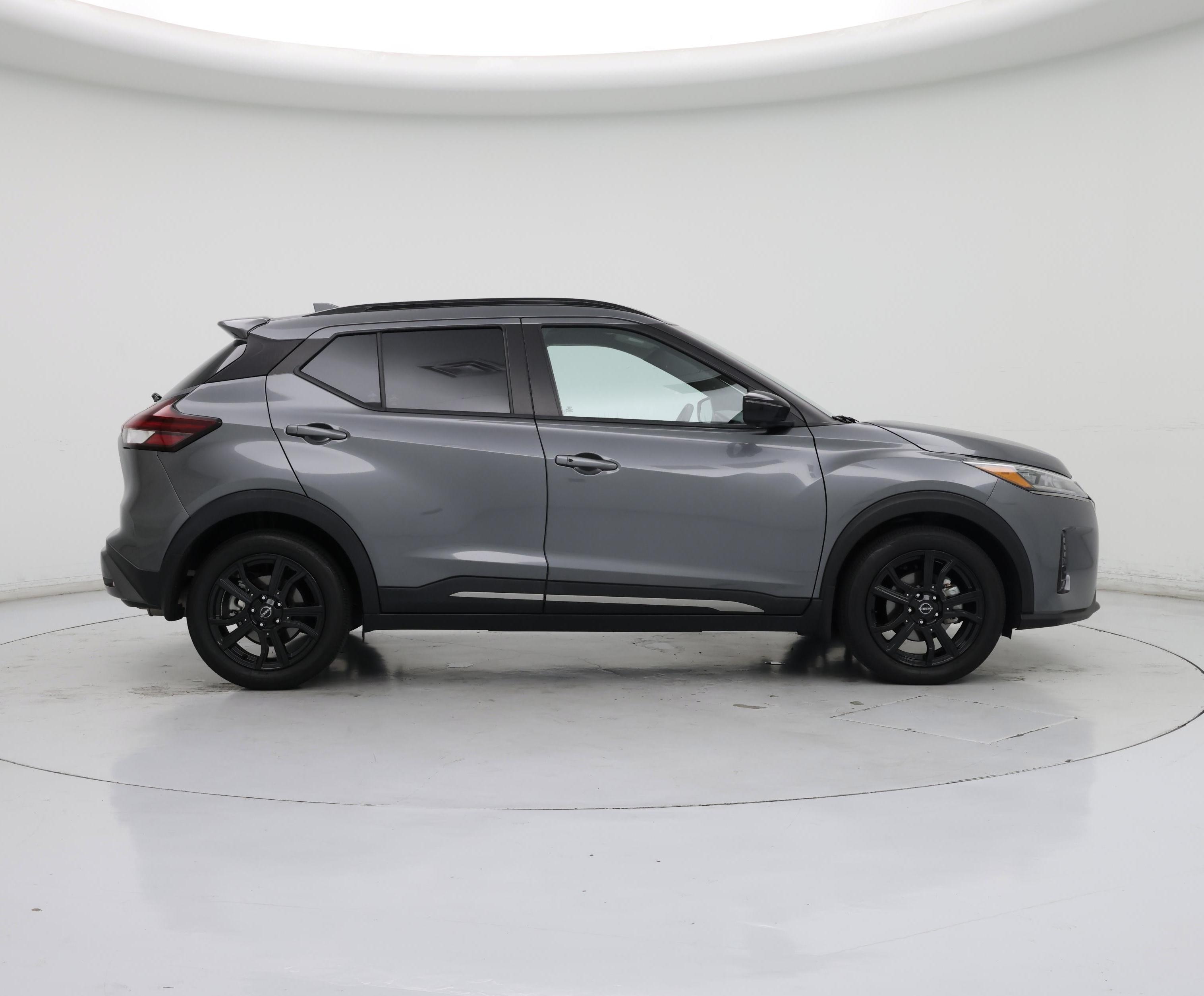 Thumbnail: 2023 Nissan Kicks - 7