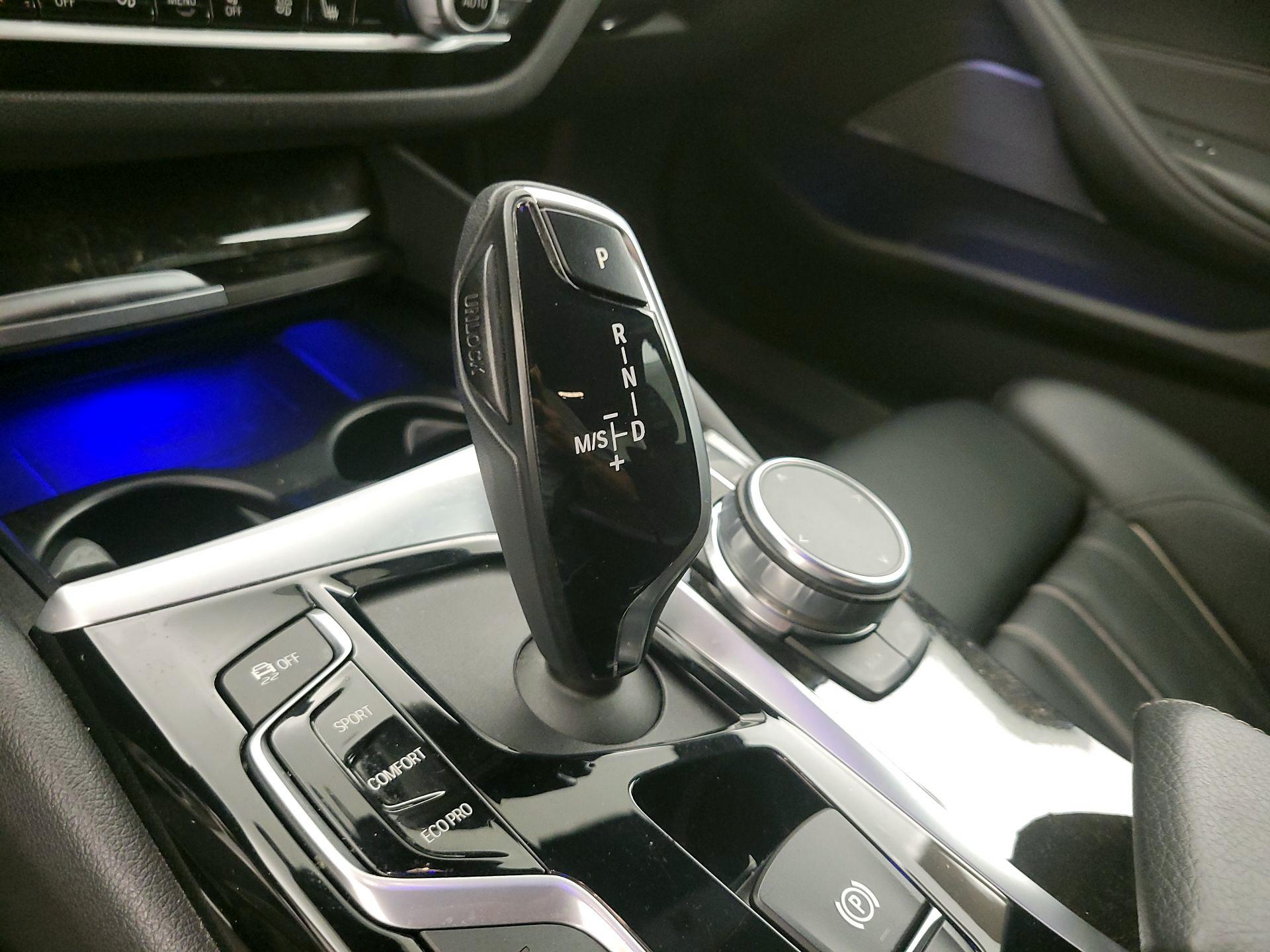 Thumbnail: 2019 BMW 5 Series - 18