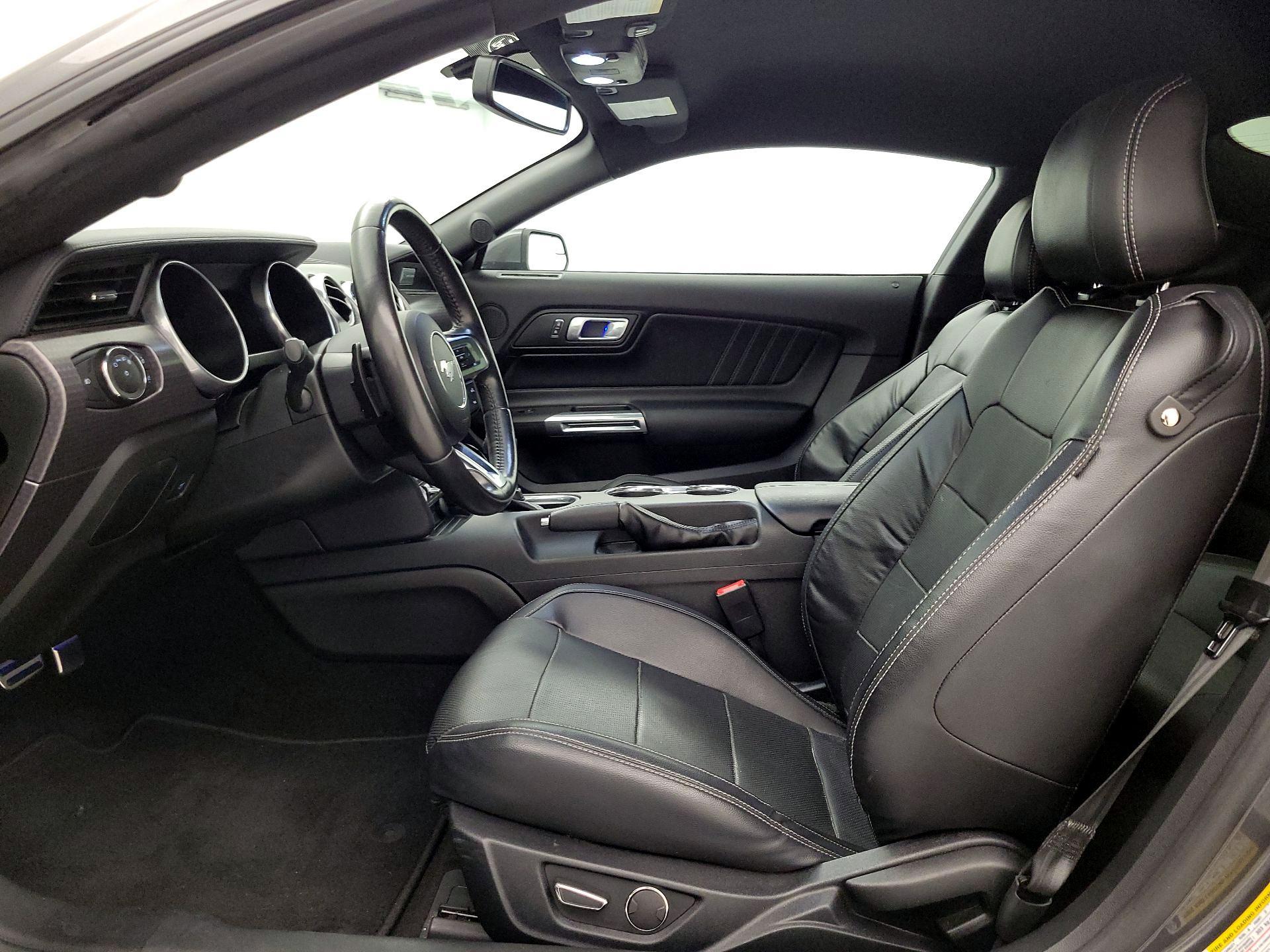 Thumbnail: 2019 Ford Mustang - 11