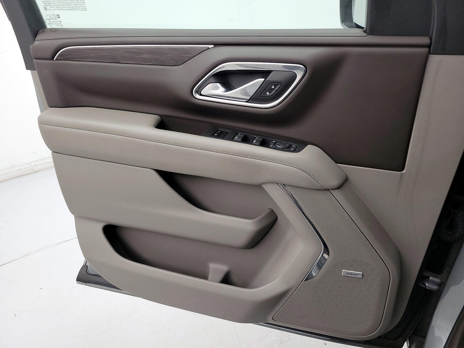 Thumbnail: 2023 Chevrolet Suburban - 12