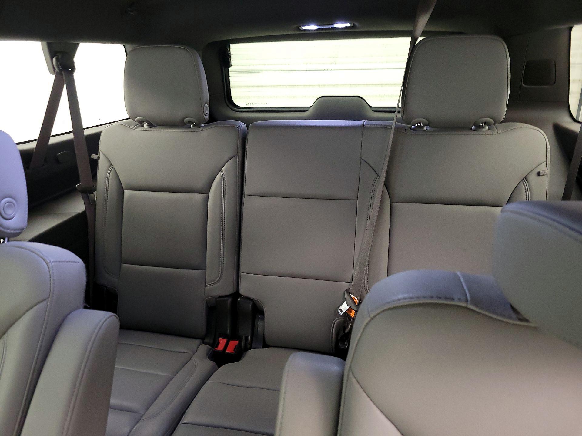 Thumbnail: 2023 Chevrolet Suburban - 20