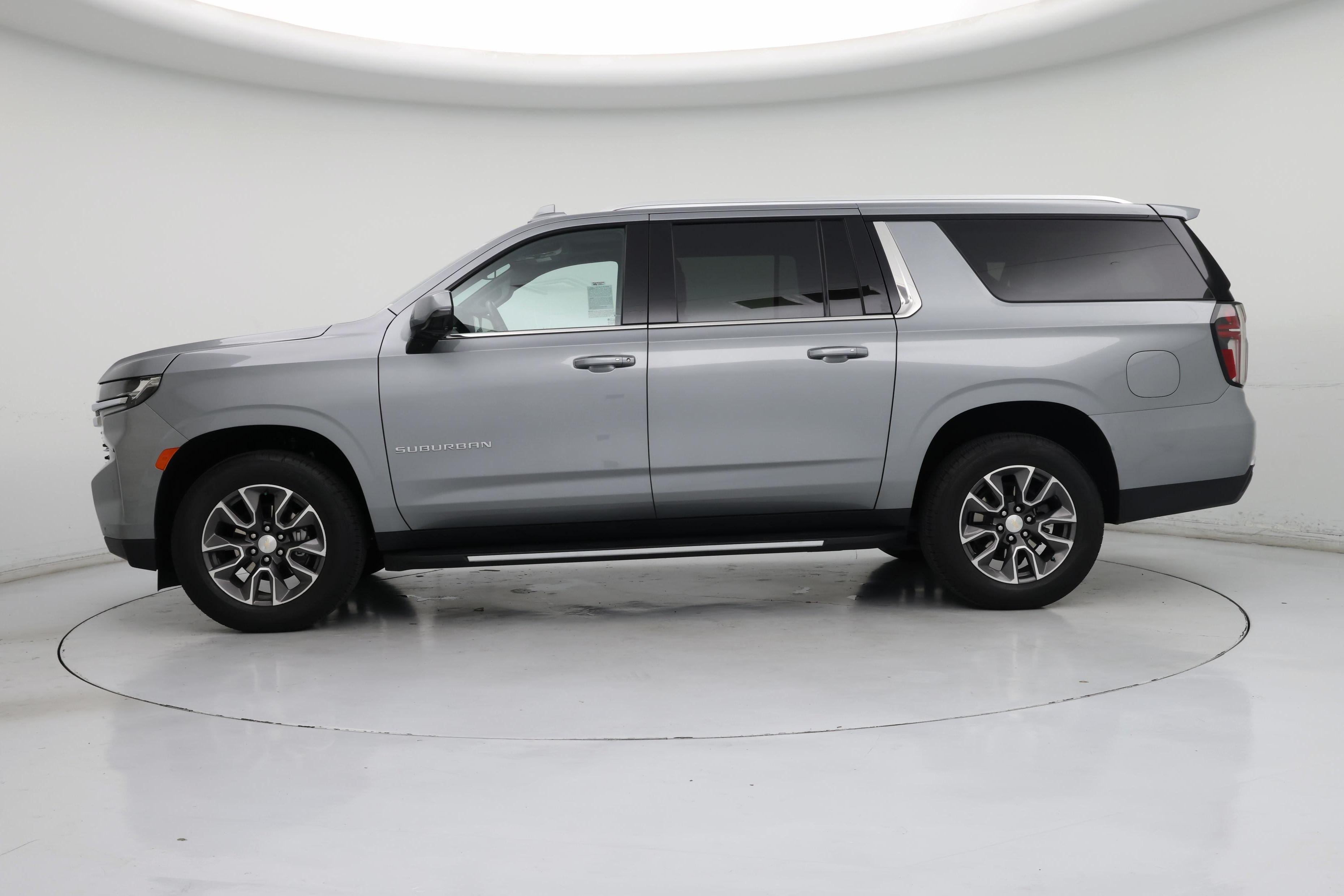 Thumbnail: 2023 Chevrolet Suburban - 3
