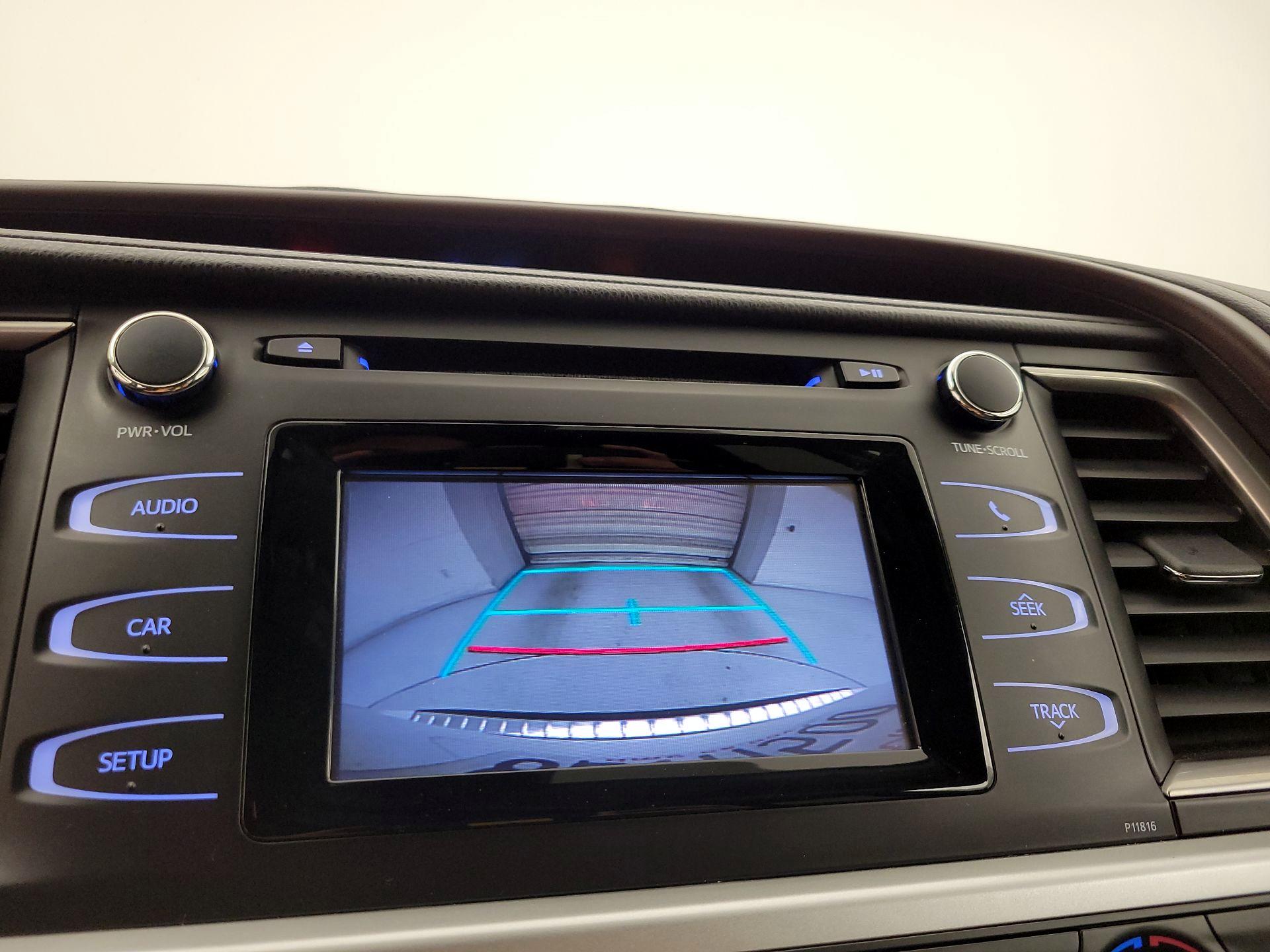 Thumbnail: 2019 Toyota Highlander - 14