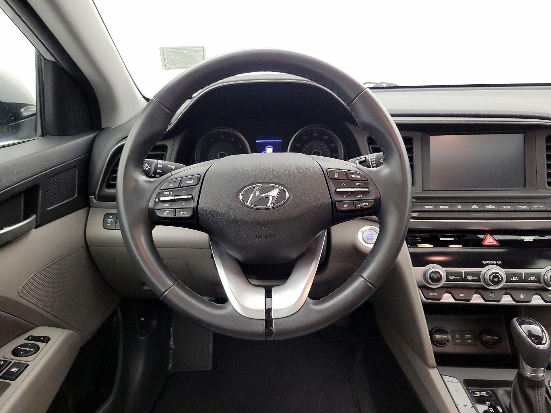Thumbnail: 2020 Hyundai Elantra - 10