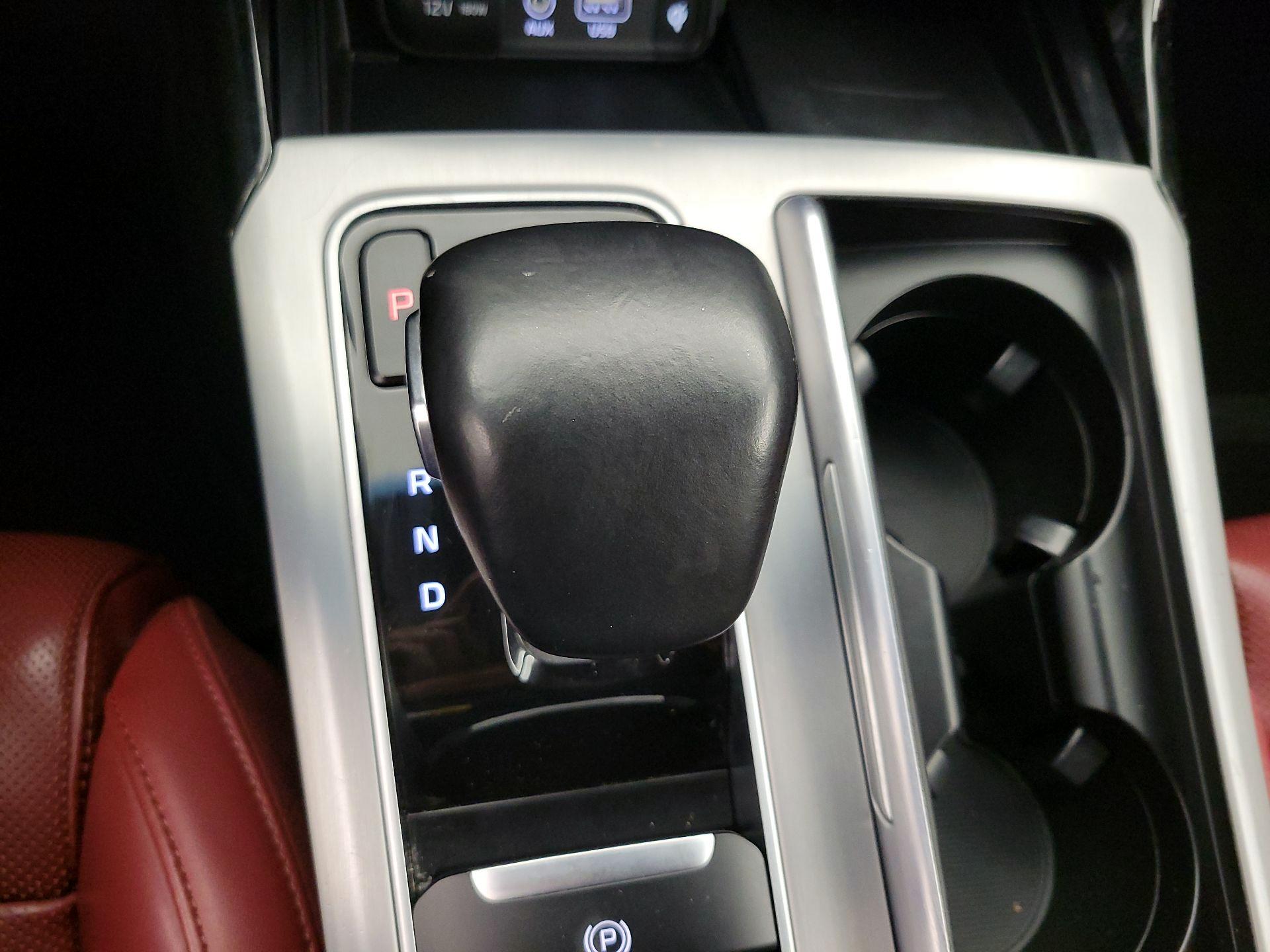 Thumbnail: 2019 Kia Stinger - 18