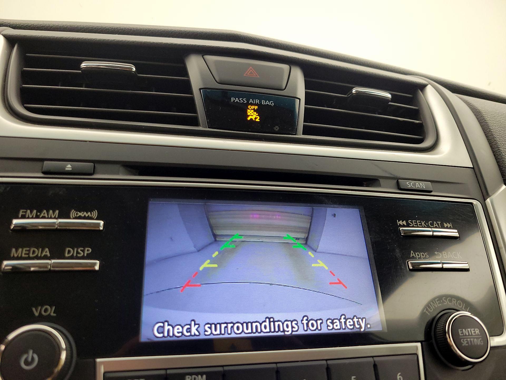 Thumbnail: 2016 Nissan Altima - 14