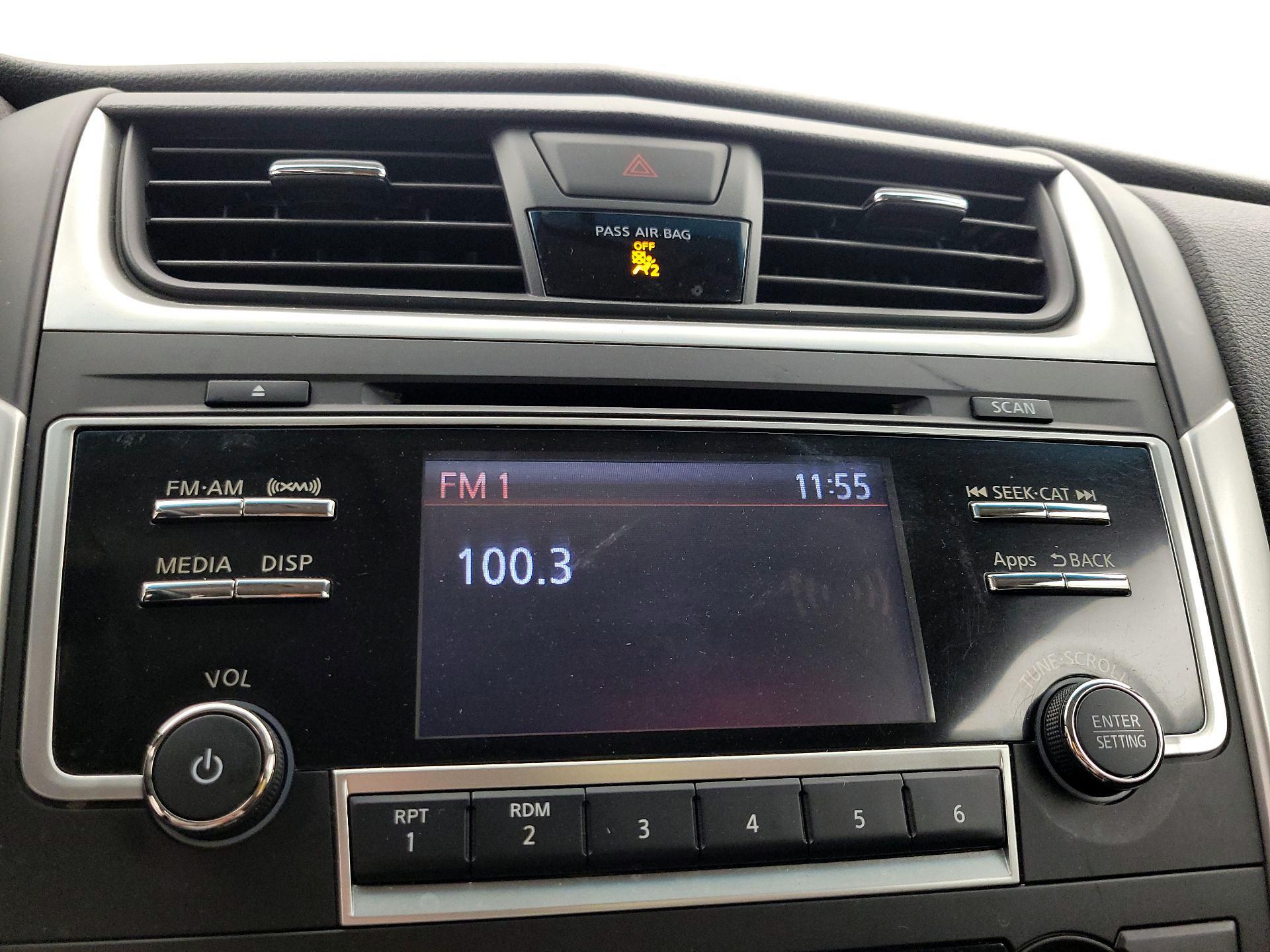 Thumbnail: 2016 Nissan Altima - 15