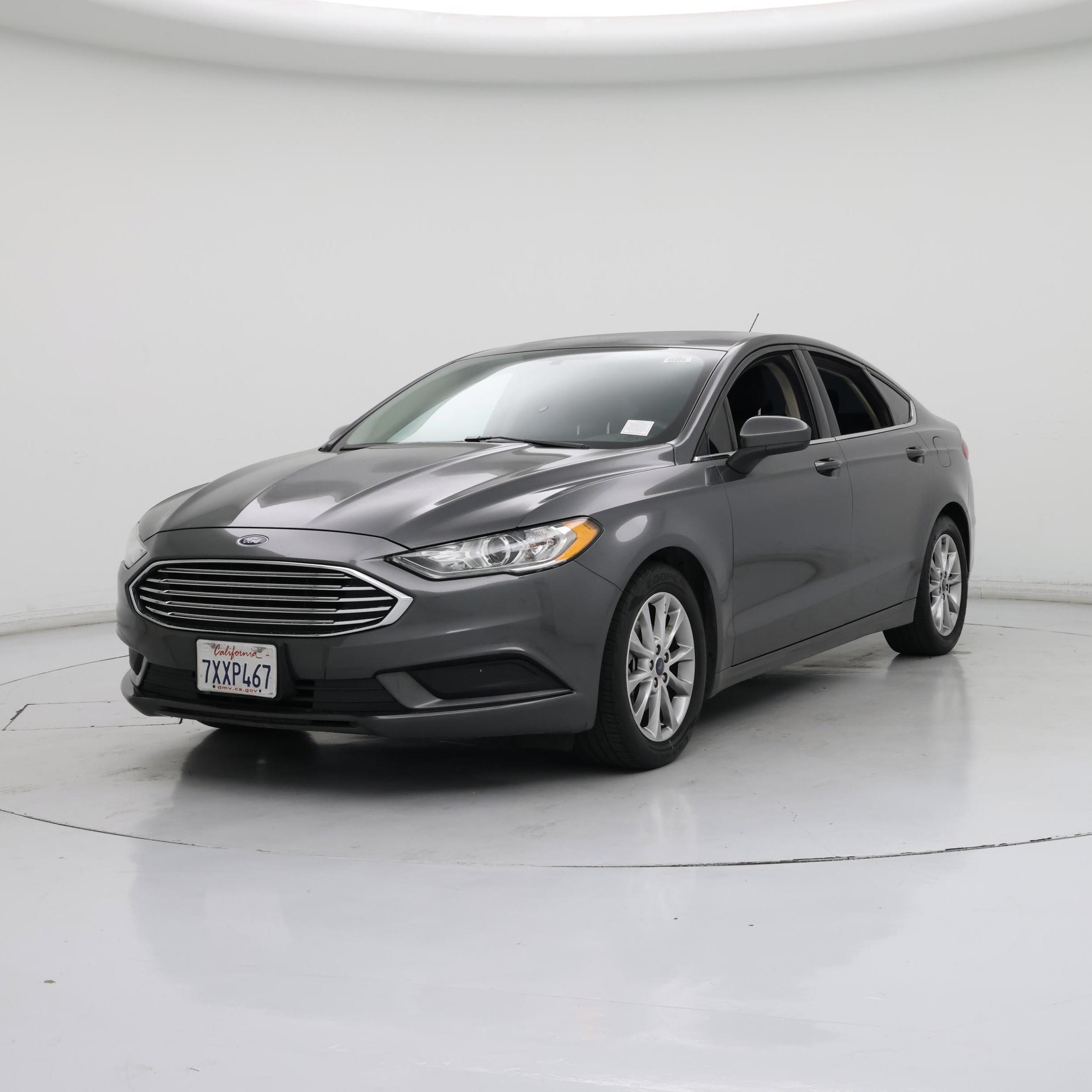Thumbnail: 2017 Ford Fusion - 4