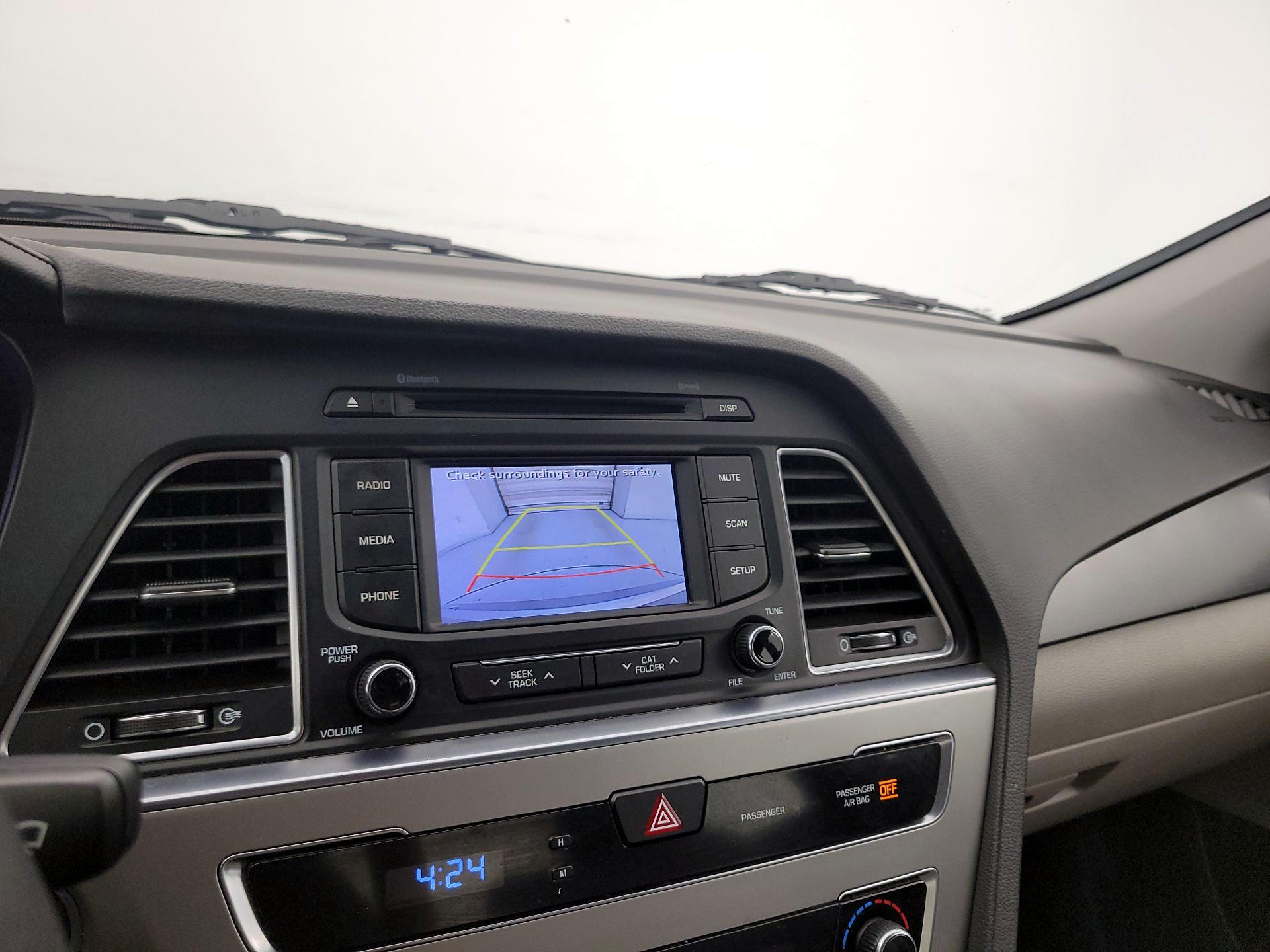 Thumbnail: 2015 Hyundai Sonata - 14
