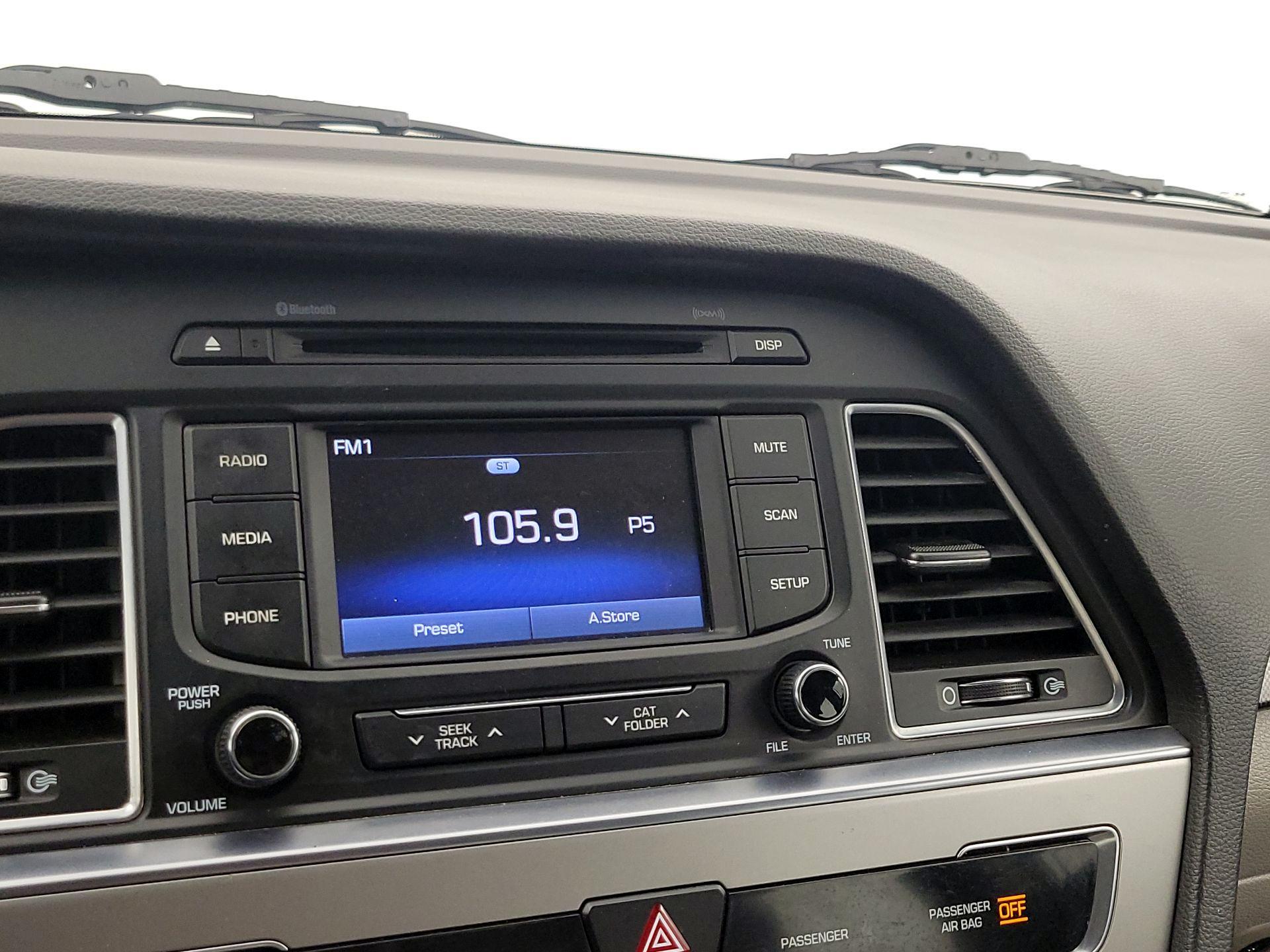 Thumbnail: 2015 Hyundai Sonata - 15