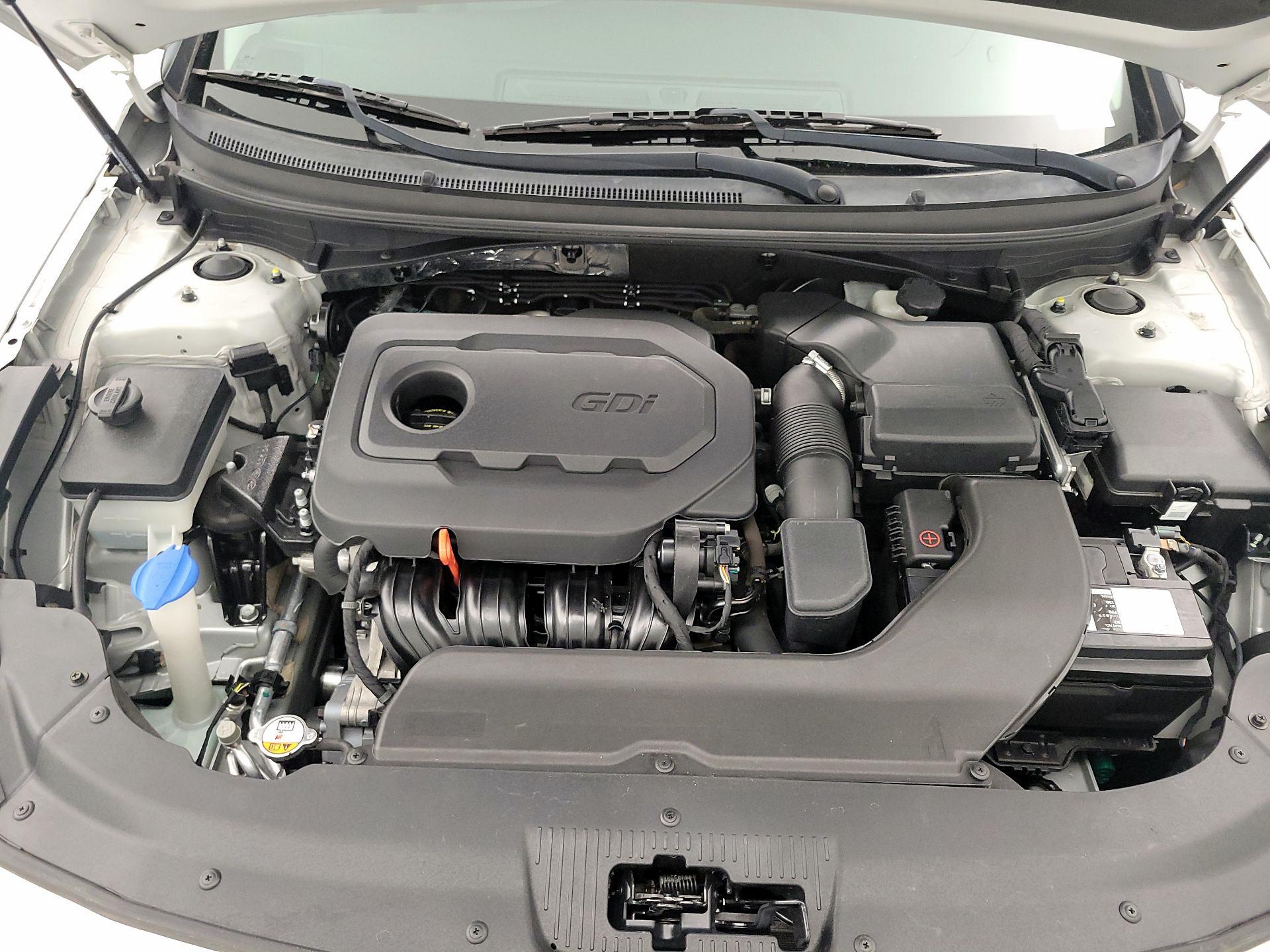 Thumbnail: 2015 Hyundai Sonata - 20
