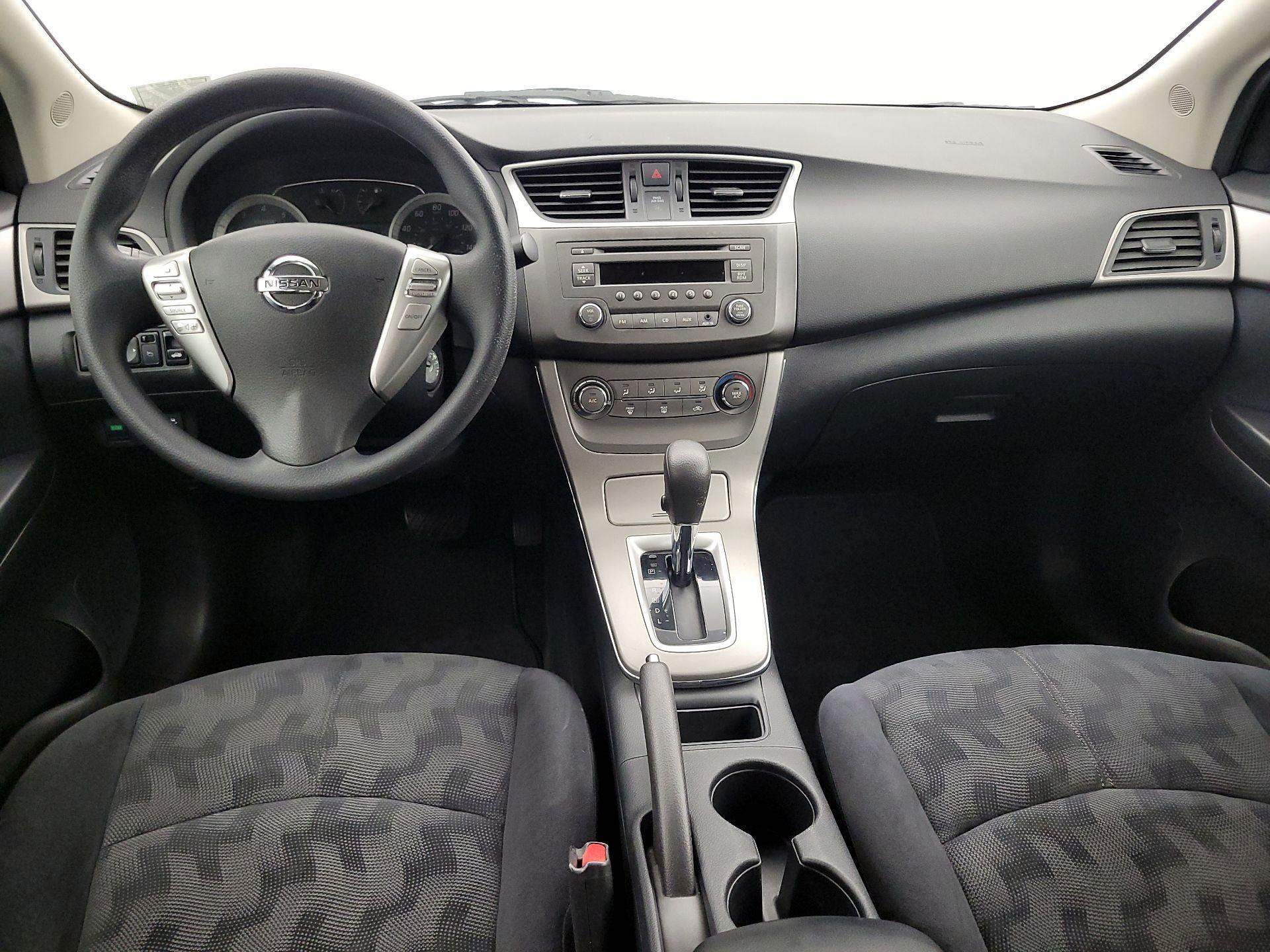 Thumbnail: 2013 Nissan Sentra - 9