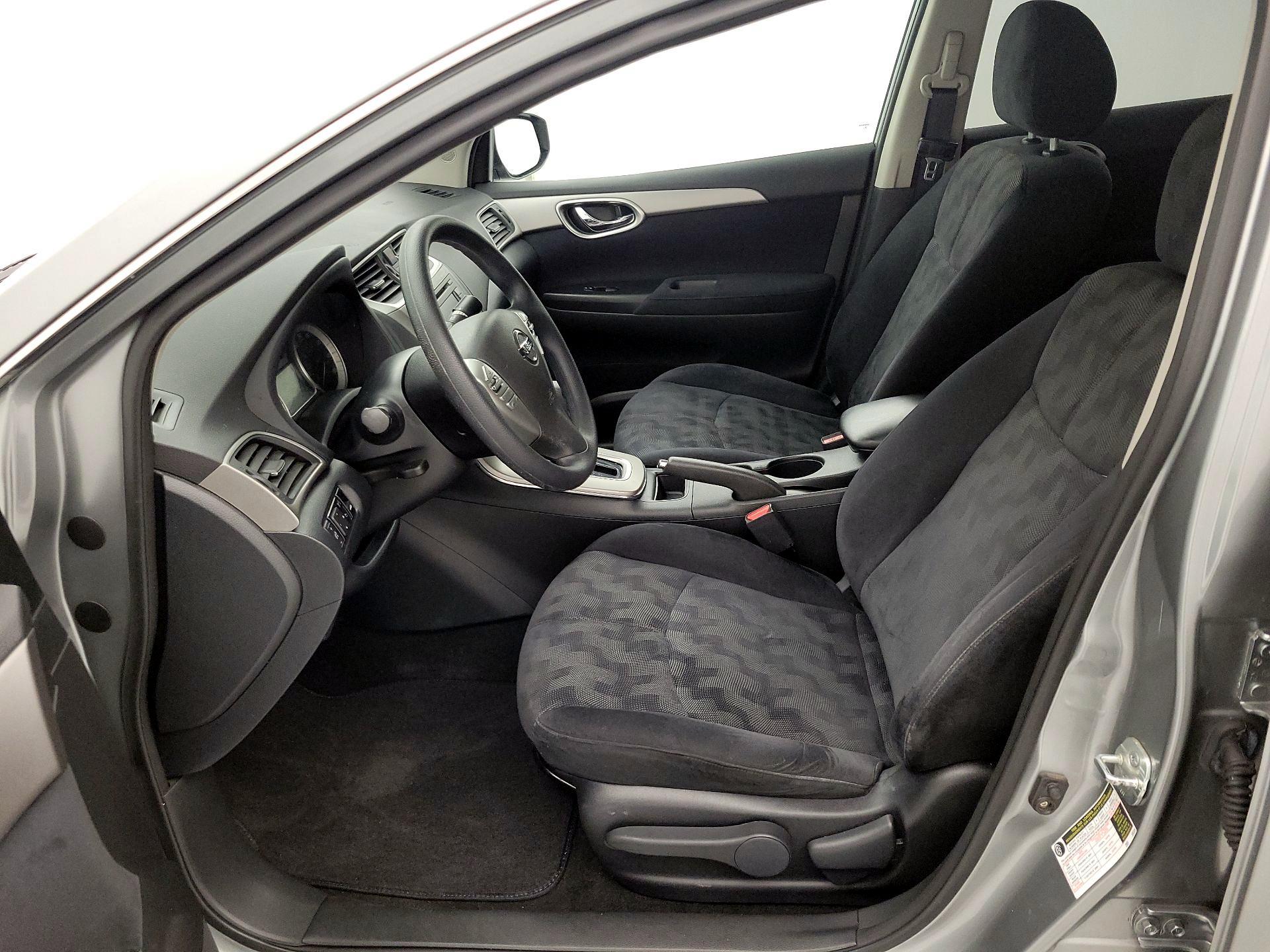 Thumbnail: 2013 Nissan Sentra - 11