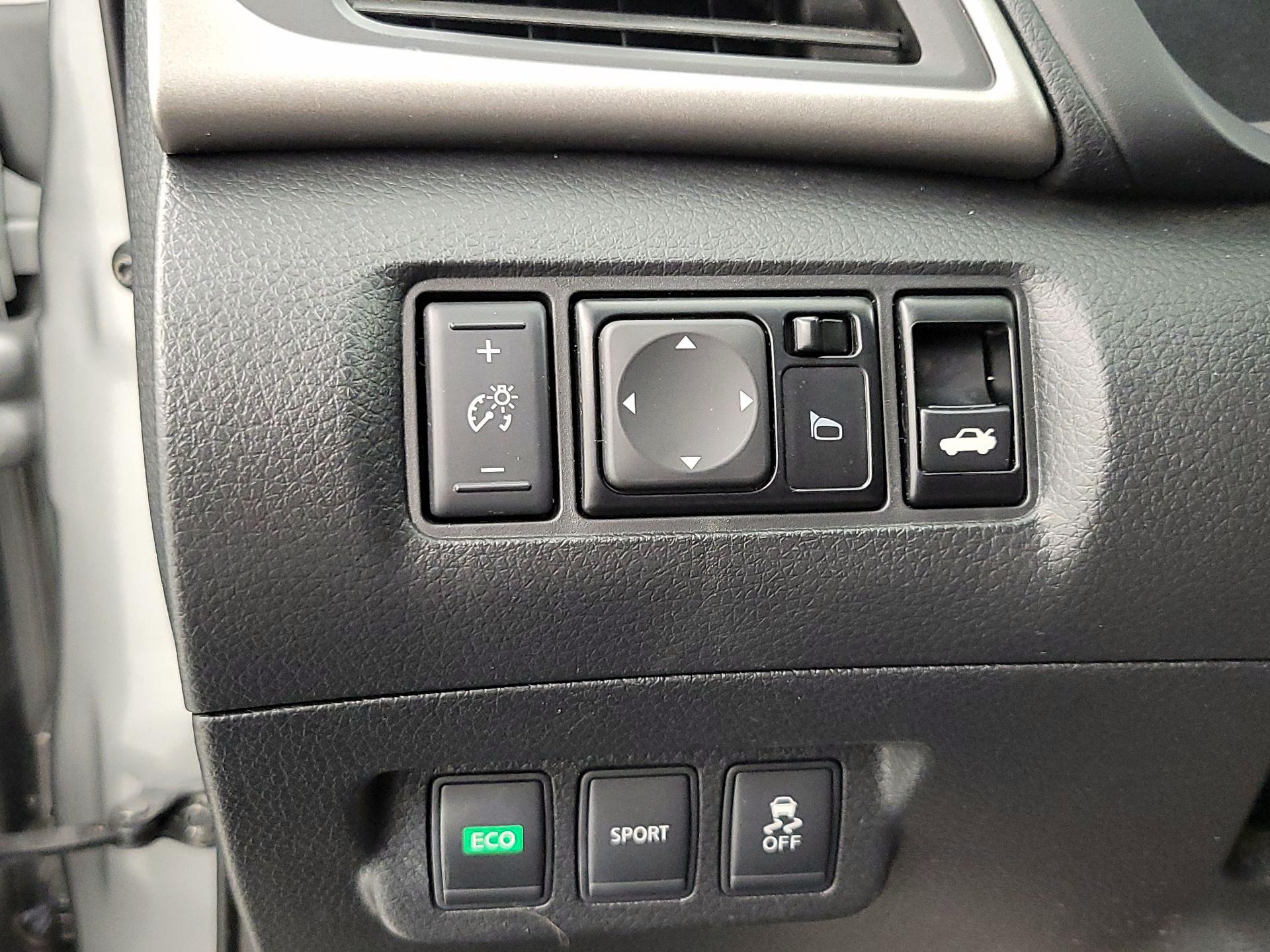 Thumbnail: 2013 Nissan Sentra - 13