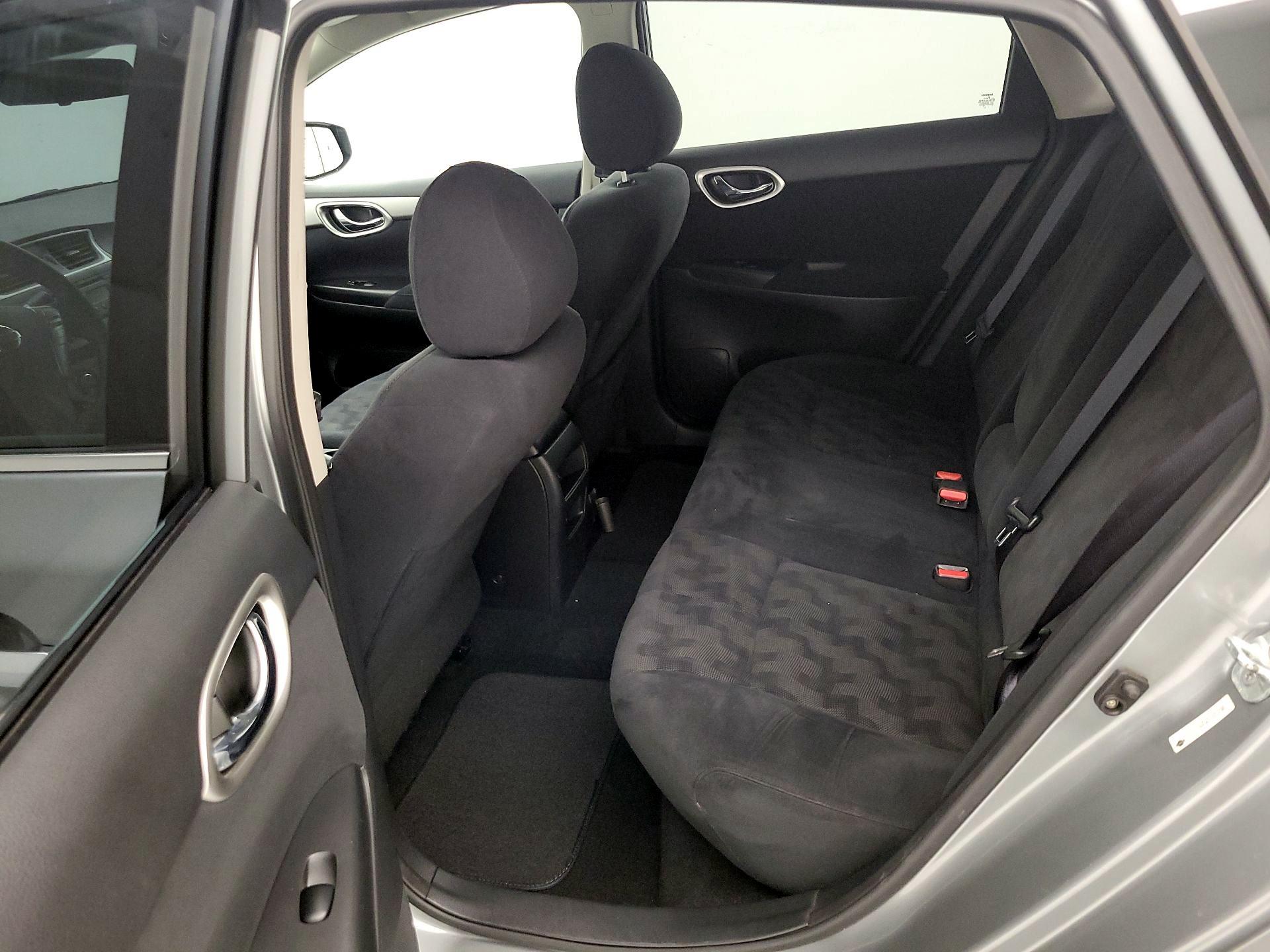 Thumbnail: 2013 Nissan Sentra - 18