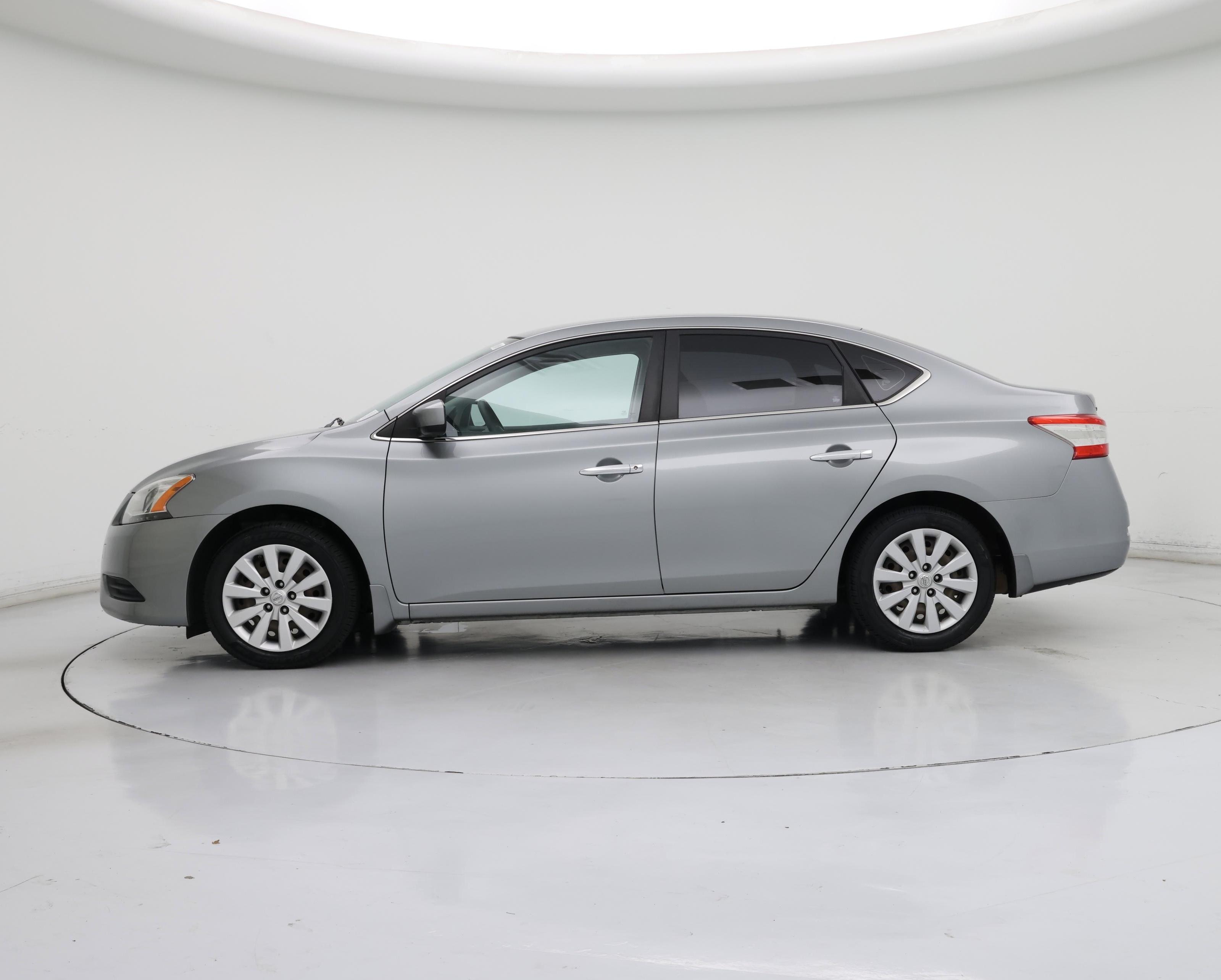 Thumbnail: 2013 Nissan Sentra - 3