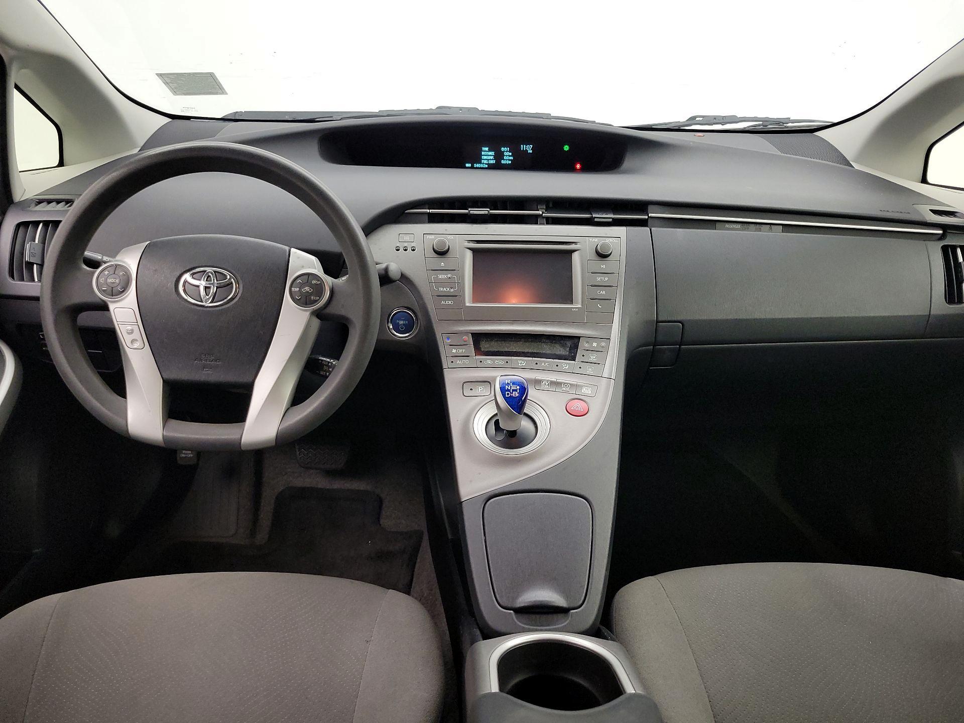 Thumbnail: 2015 Toyota Prius - 9