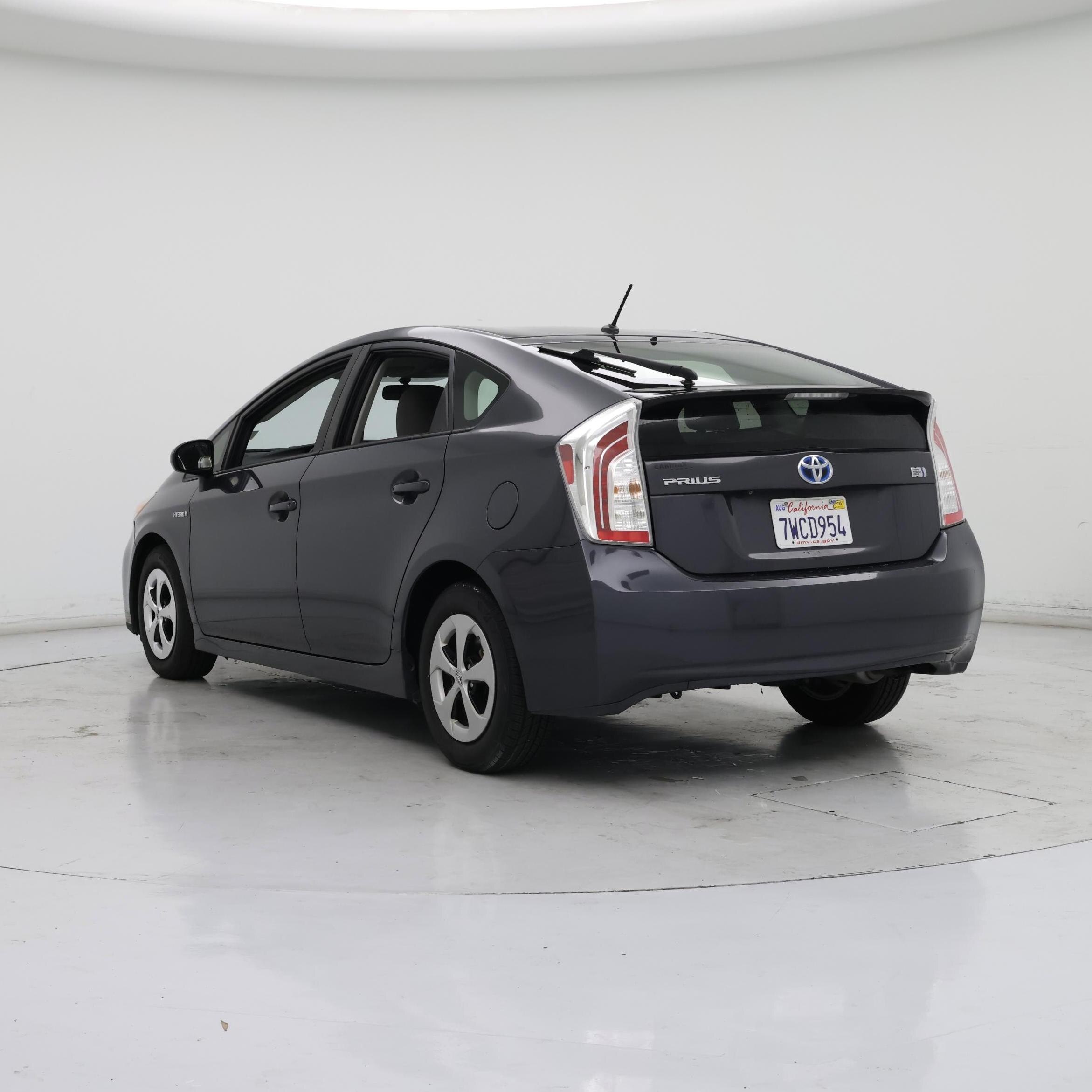 Thumbnail: 2015 Toyota Prius - 2