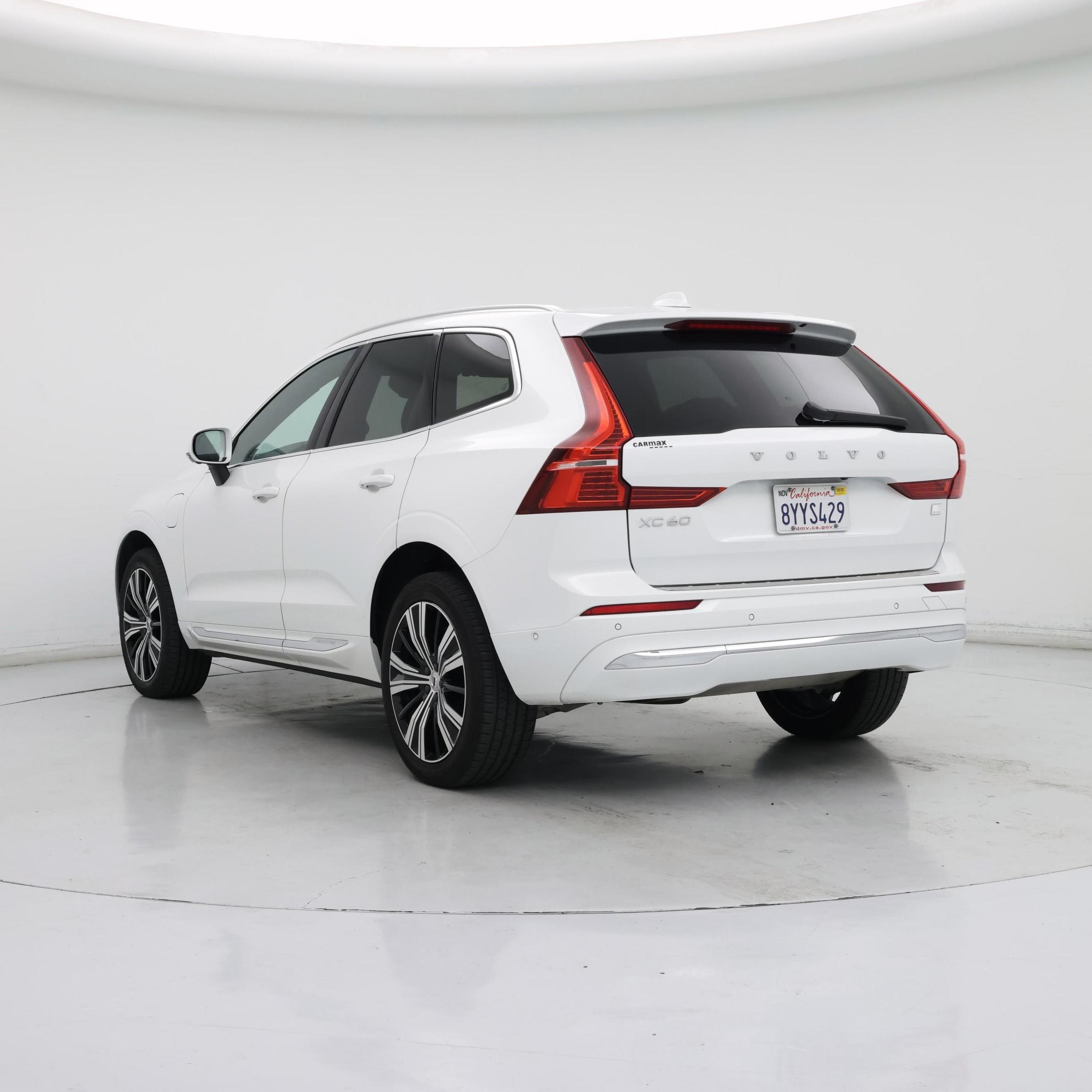 Thumbnail: 2022 Volvo XC60 - 2