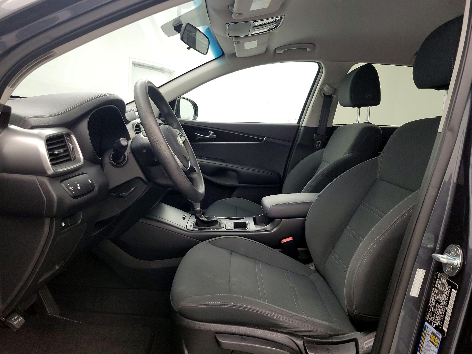 Thumbnail: 2020 Kia Sorento - 11