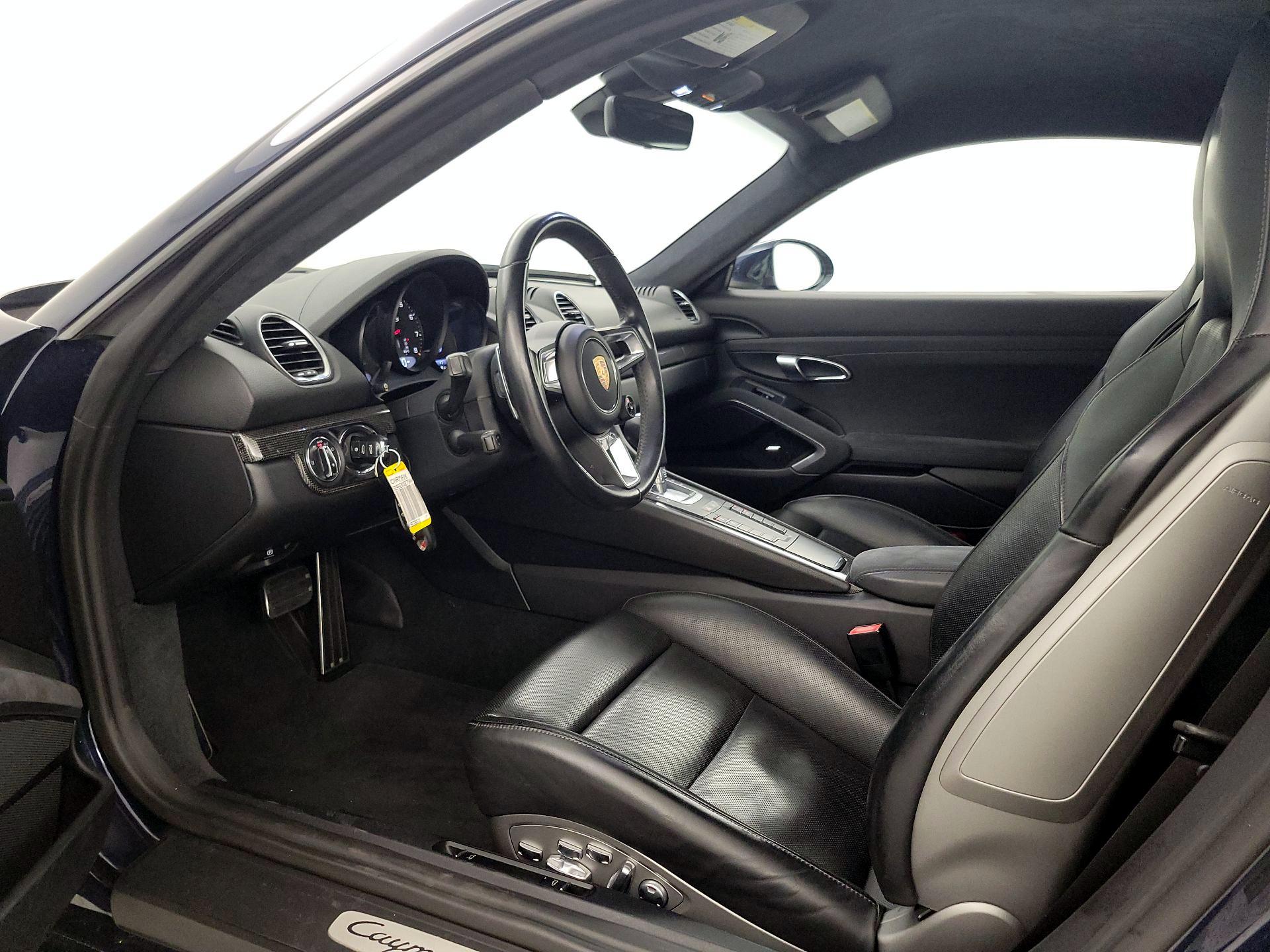 Thumbnail: 2019 Porsche 718 Cayman - 11
