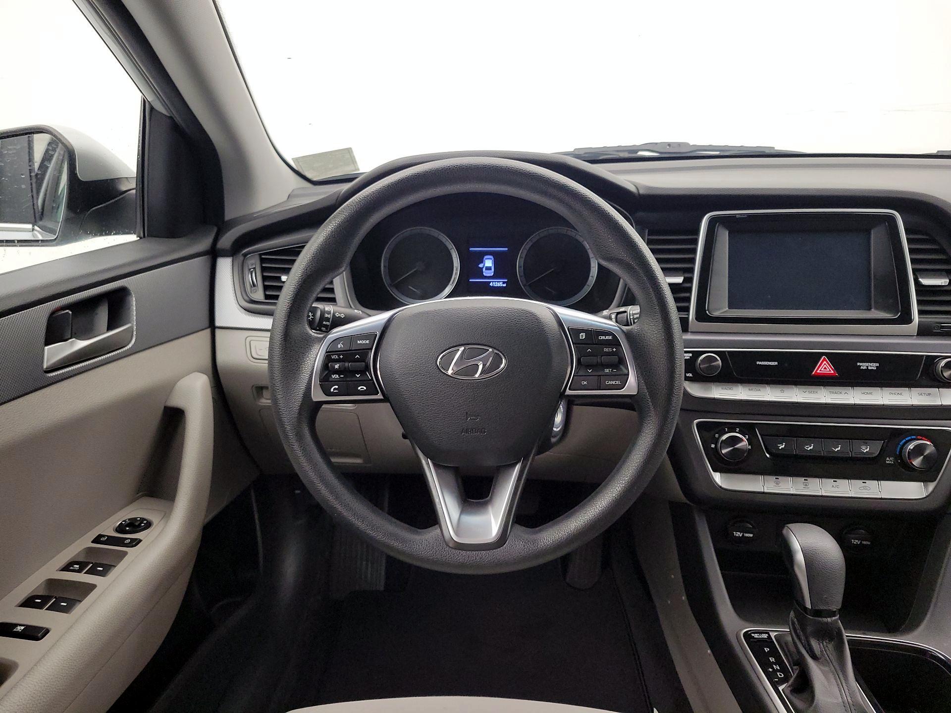 Thumbnail: 2018 Hyundai Sonata - 10