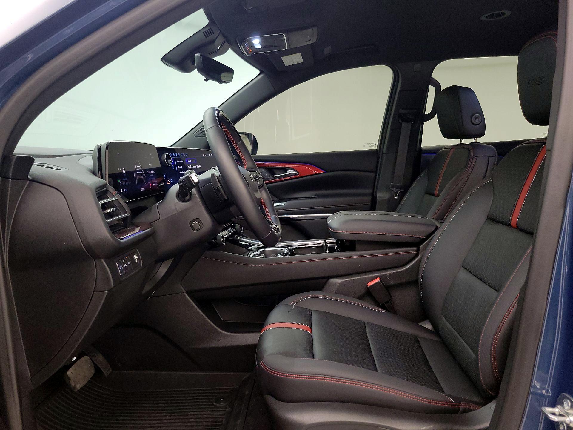 Thumbnail: 2025 Chevrolet Traverse - 11