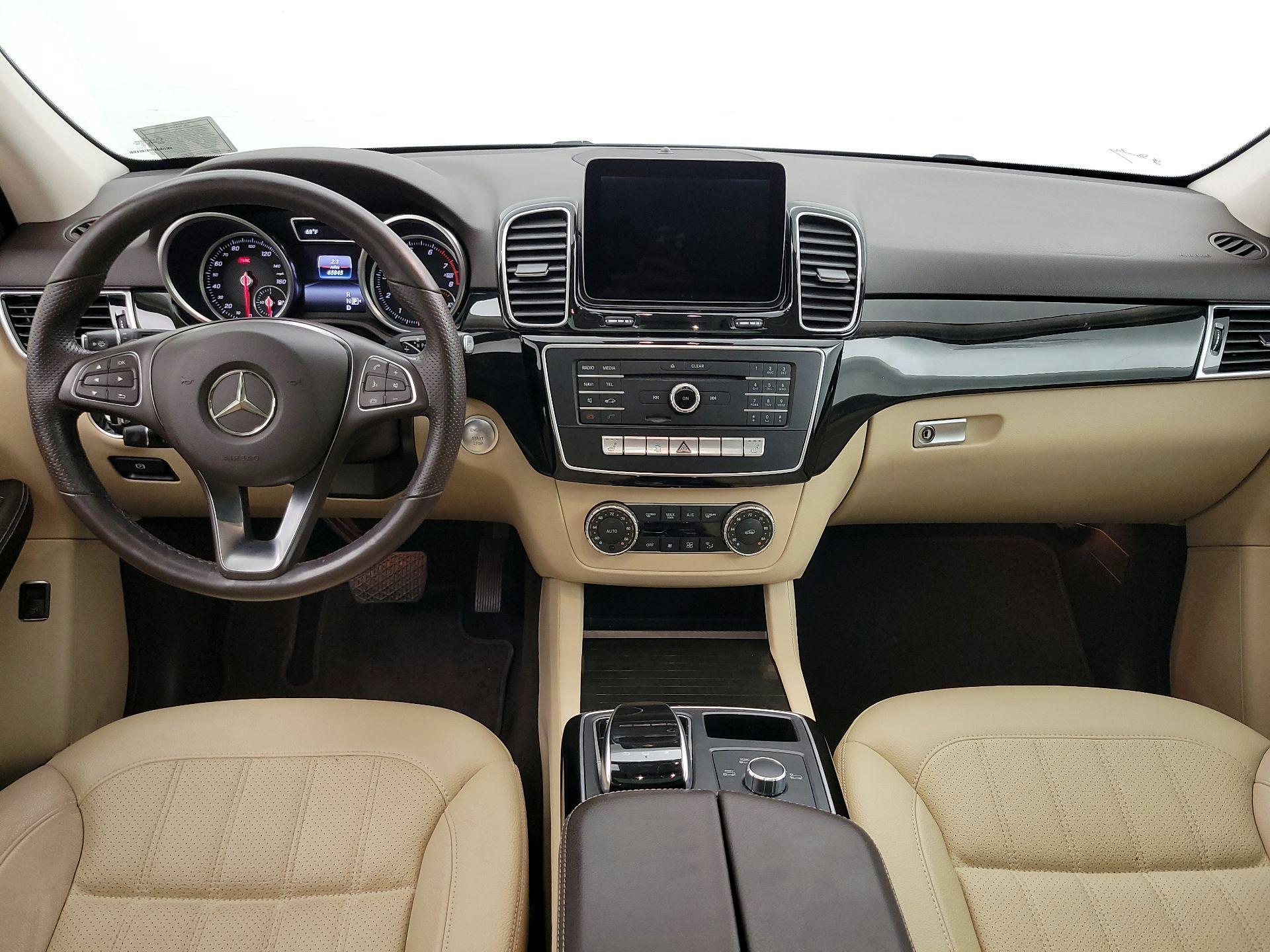 Thumbnail: 2016 Mercedes-Benz GLE - 9