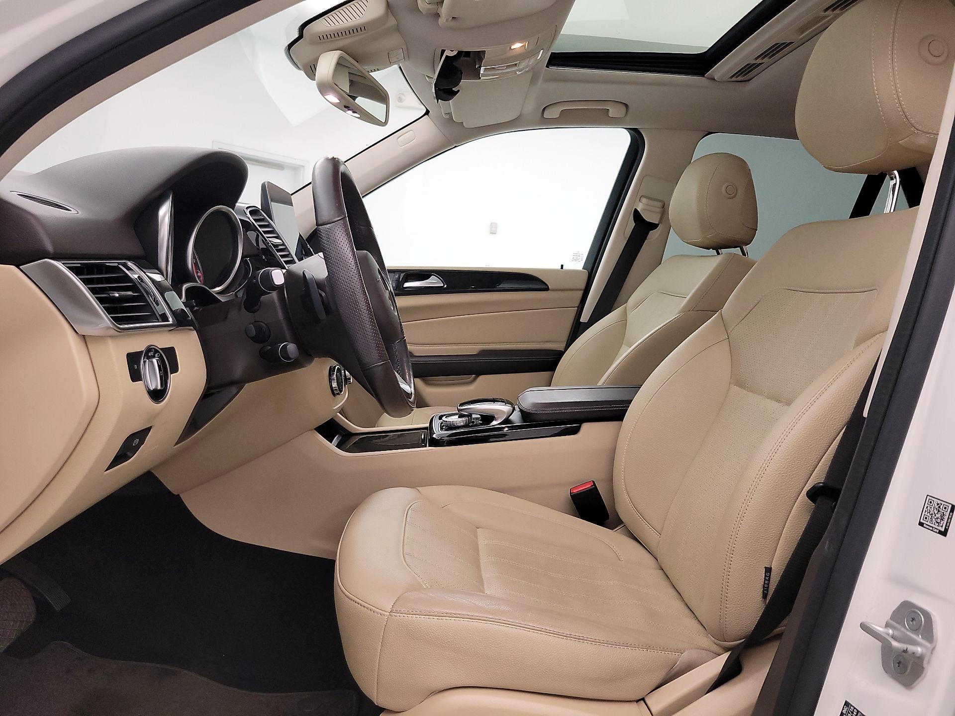 Thumbnail: 2016 Mercedes-Benz GLE - 11