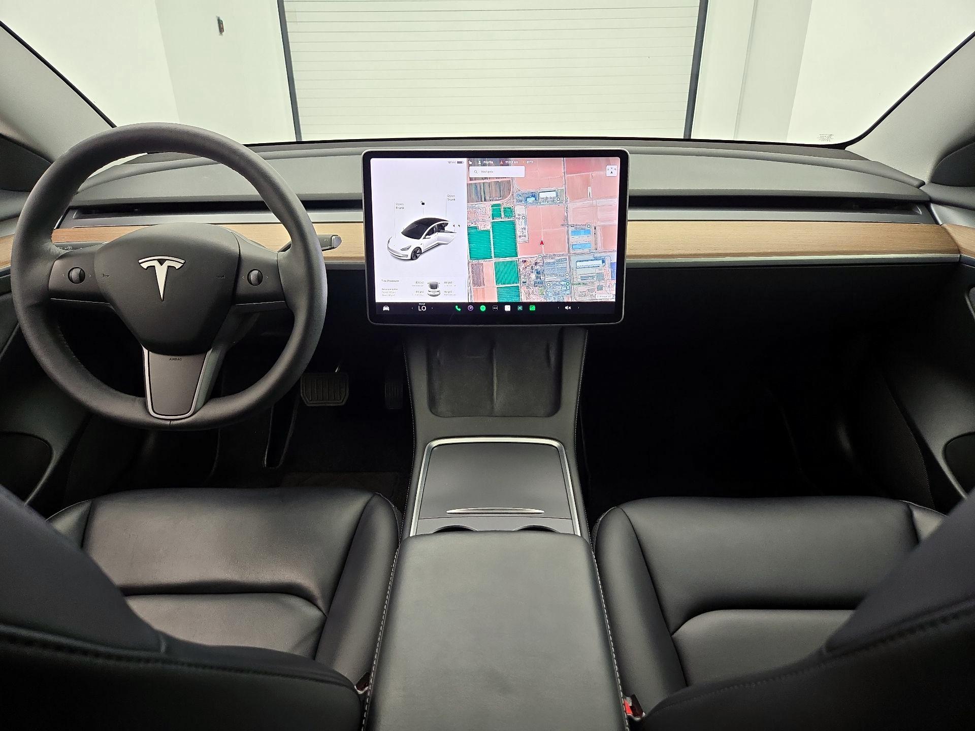 Thumbnail: 2021 Tesla Model 3 - 9