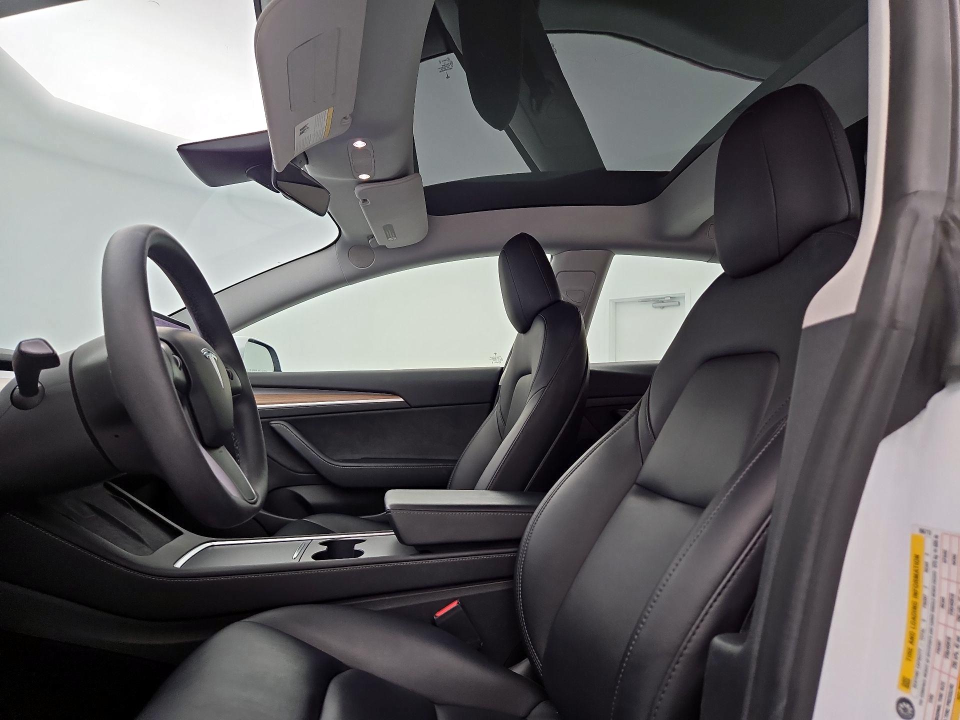 Thumbnail: 2021 Tesla Model 3 - 18