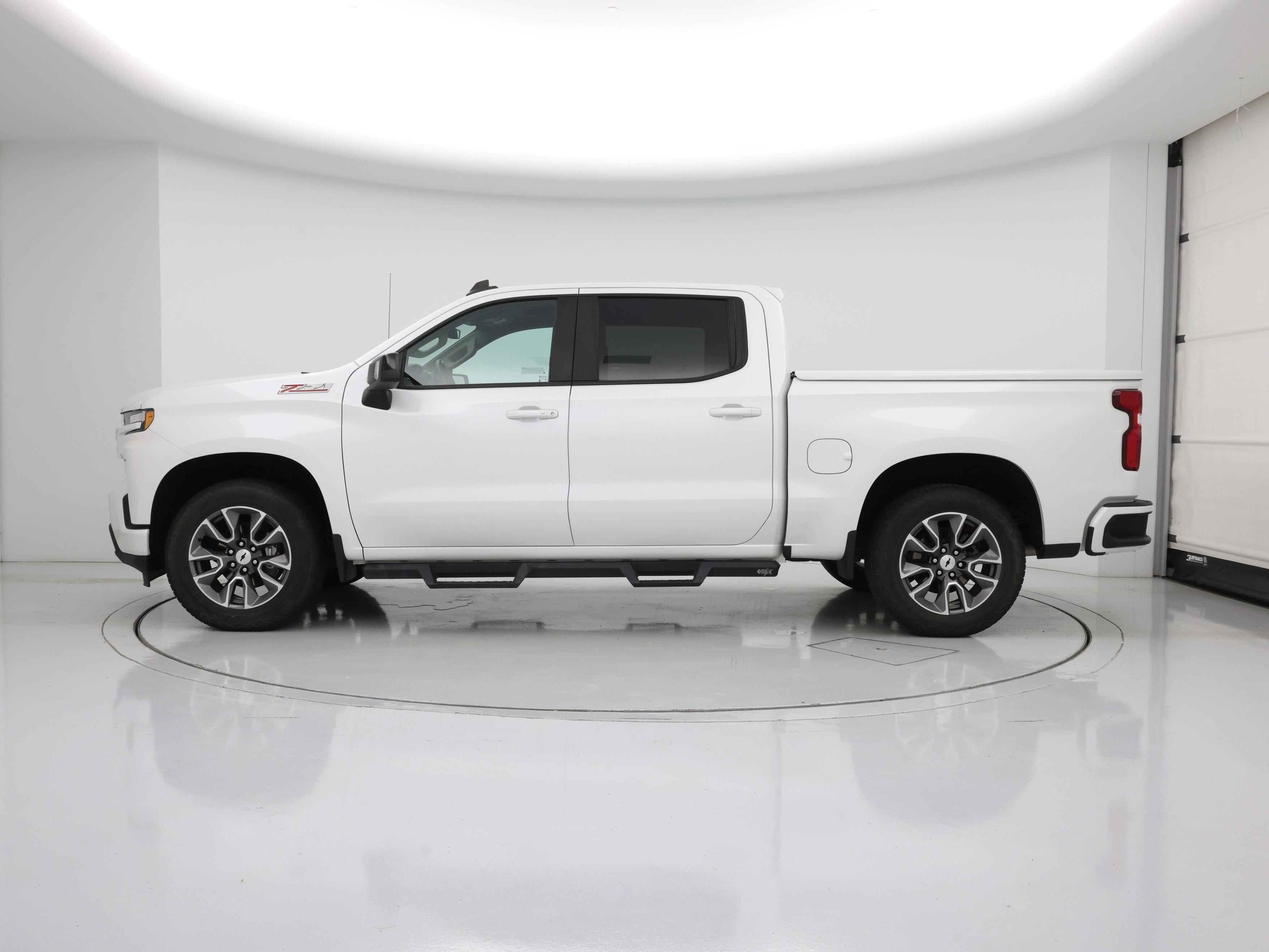 Thumbnail: 2020 Chevrolet Silverado 1500 - 3