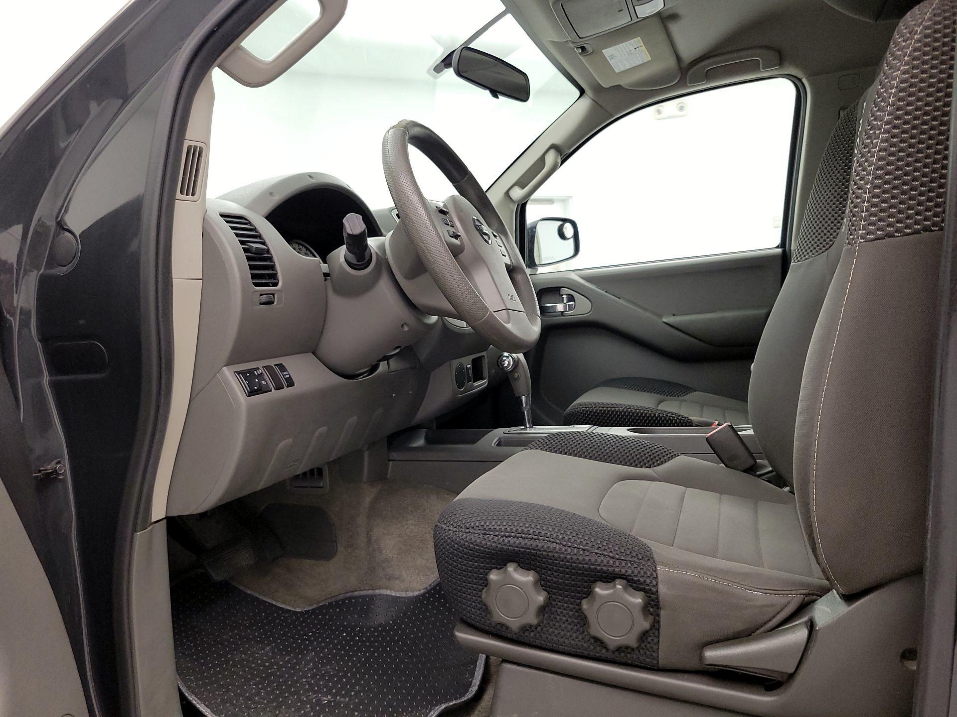 Thumbnail: 2013 Nissan Frontier - 11
