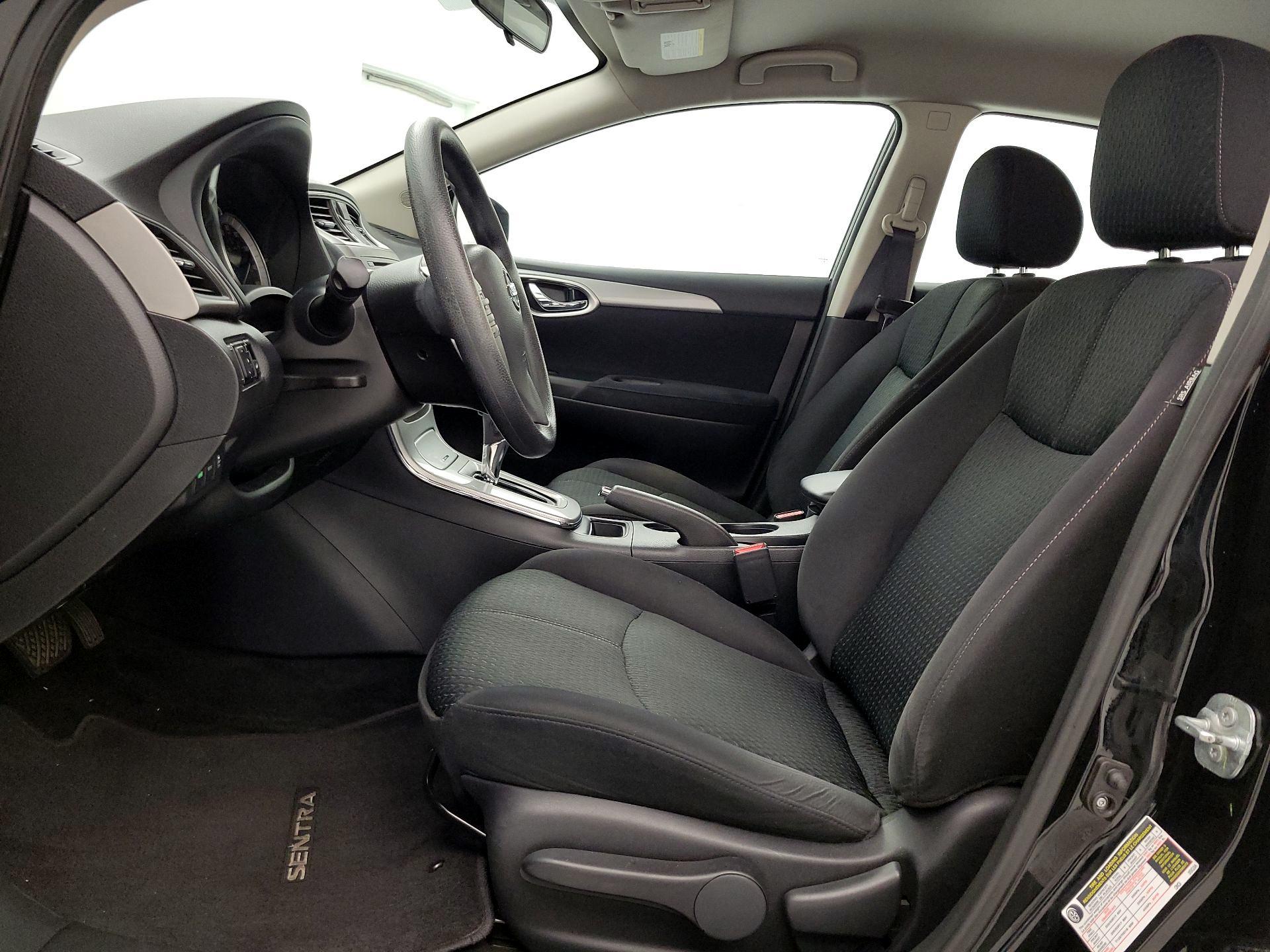 Thumbnail: 2014 Nissan Sentra - 11