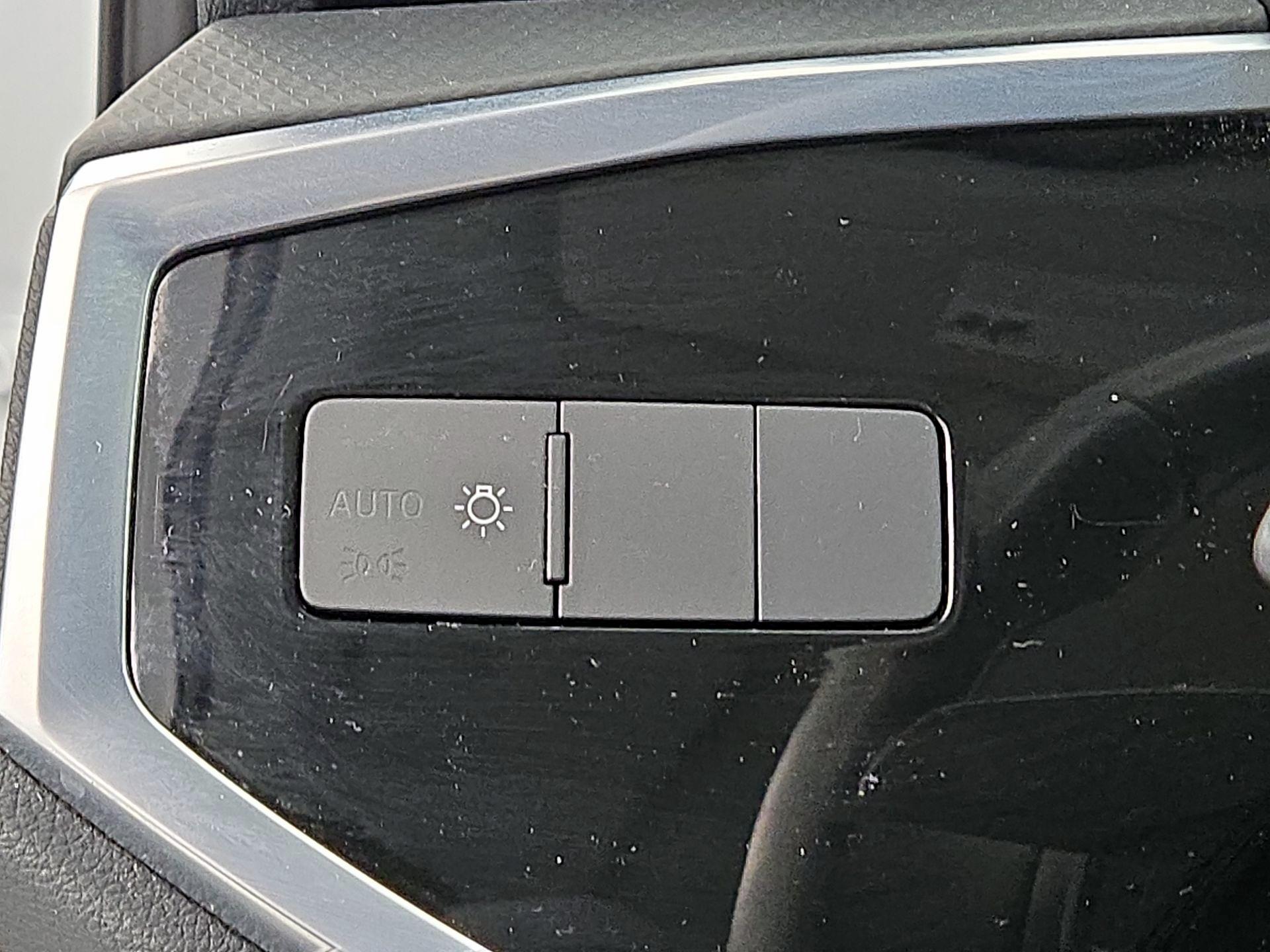 Thumbnail: 2022 Audi Q3 - 13