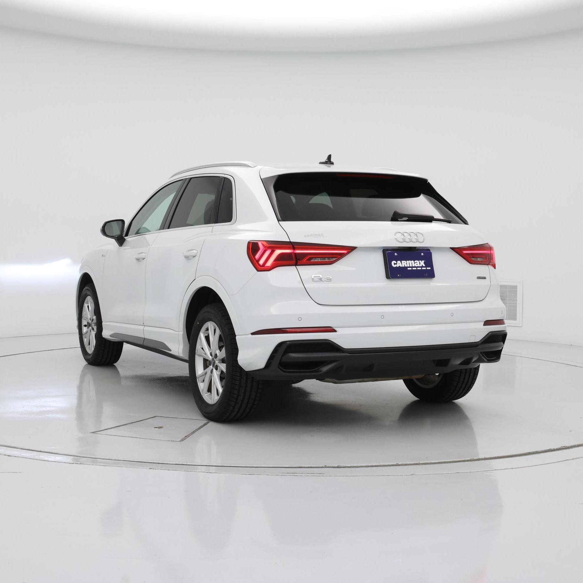 Thumbnail: 2022 Audi Q3 - 2