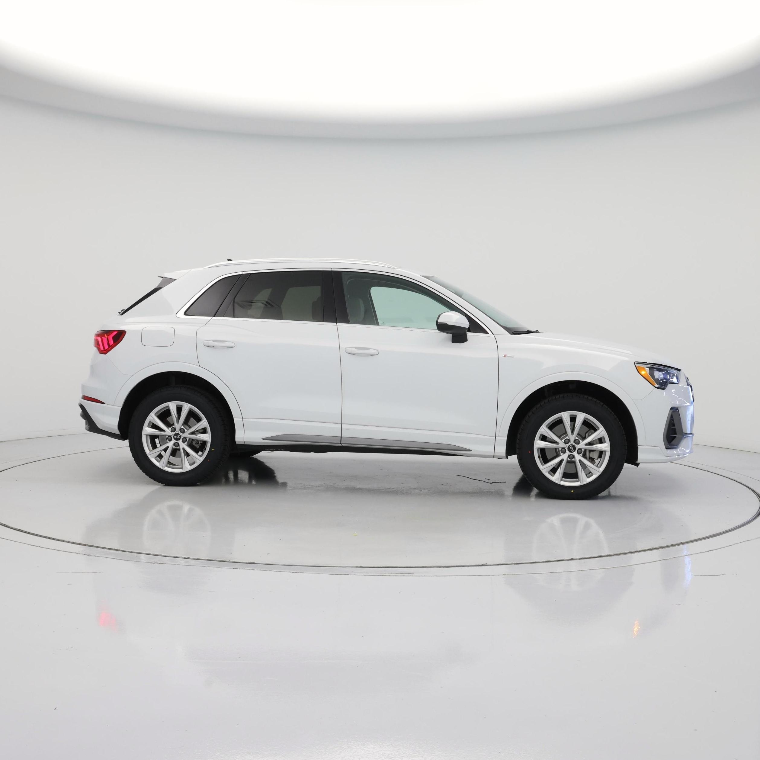 Thumbnail: 2022 Audi Q3 - 7