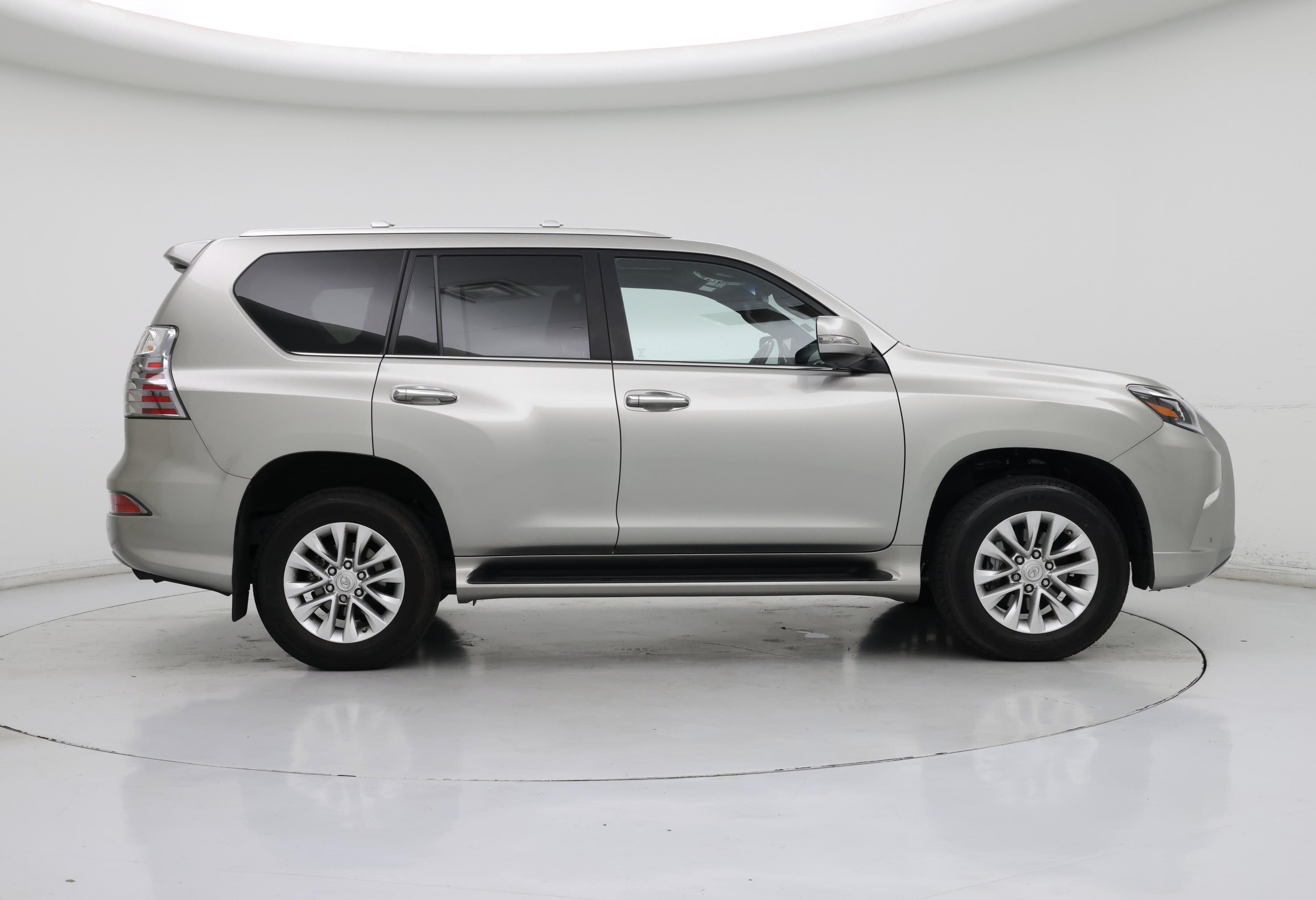 Thumbnail: 2023 Lexus GX - 7