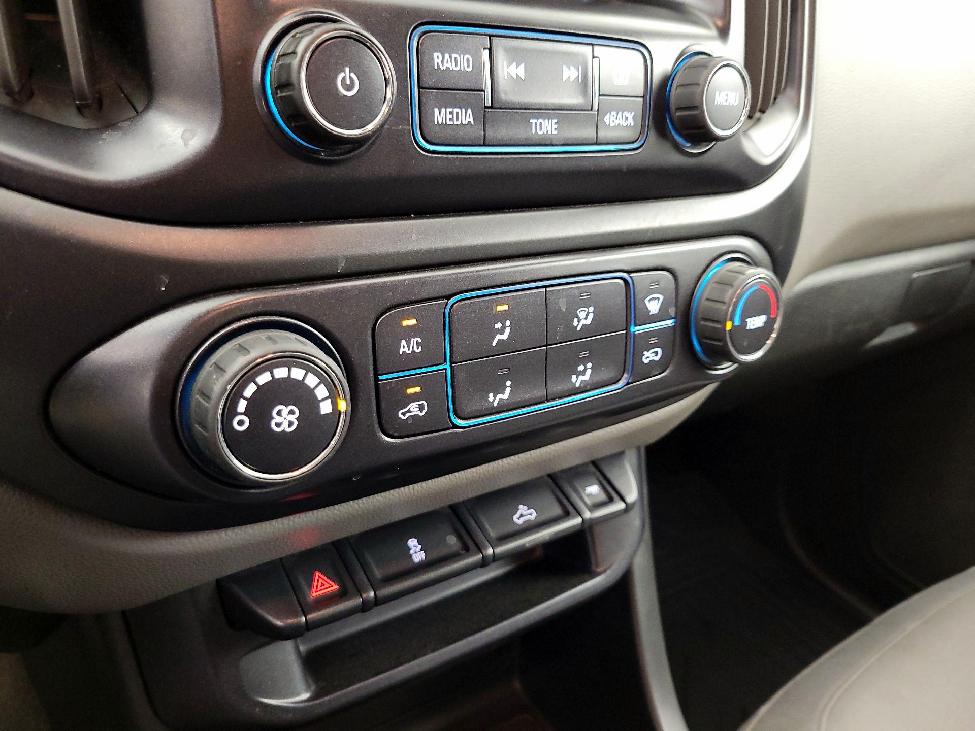 Thumbnail: 2015 Chevrolet Colorado - 16