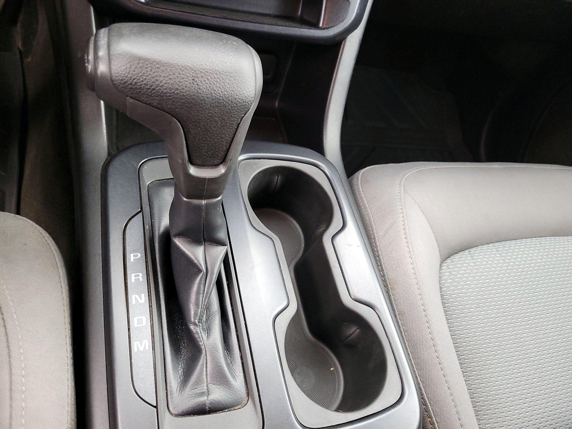 Thumbnail: 2015 Chevrolet Colorado - 17
