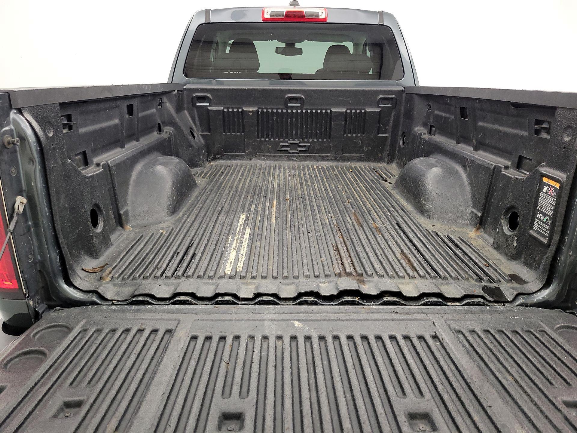 Thumbnail: 2015 Chevrolet Colorado - 19