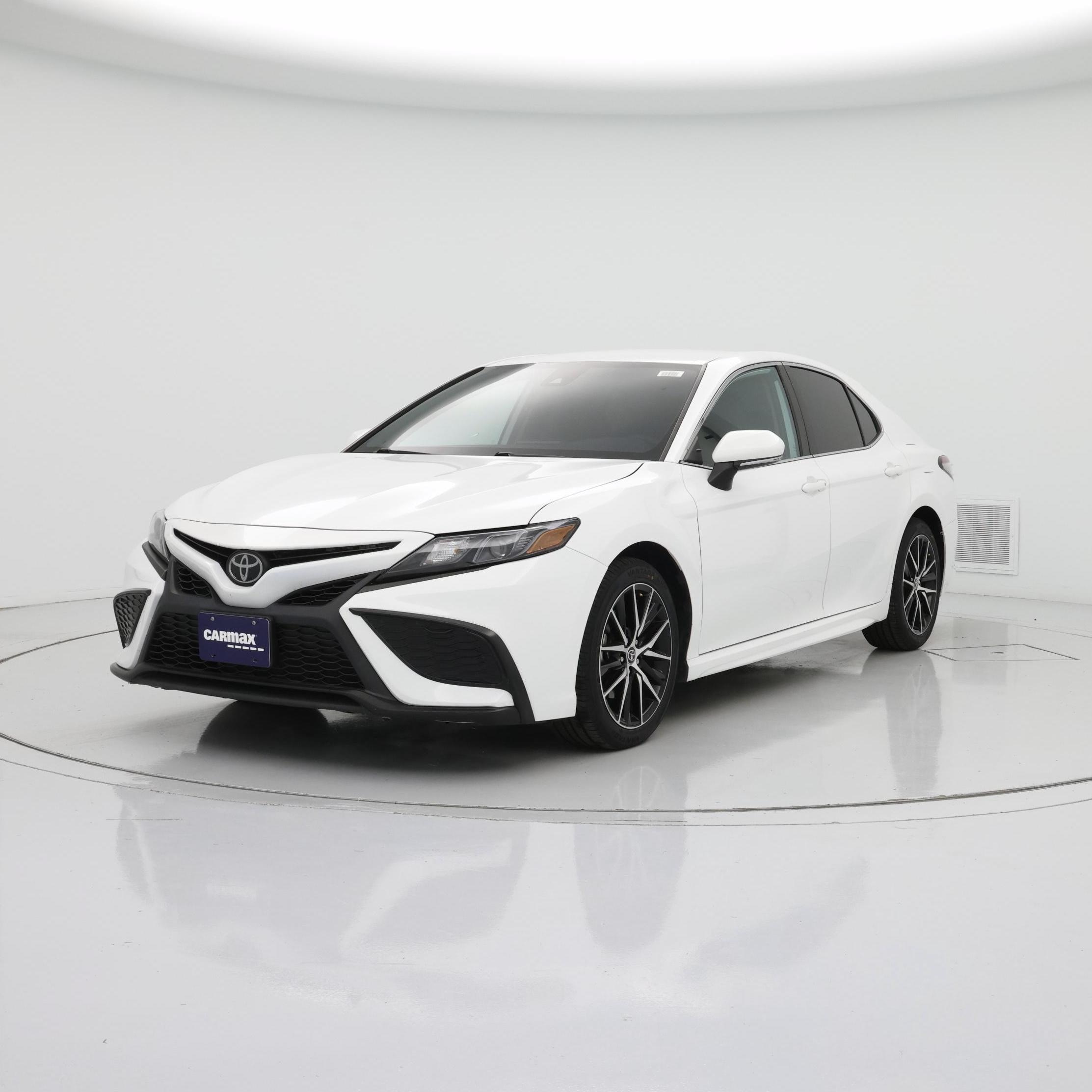 Thumbnail: 2022 Toyota Camry - 4