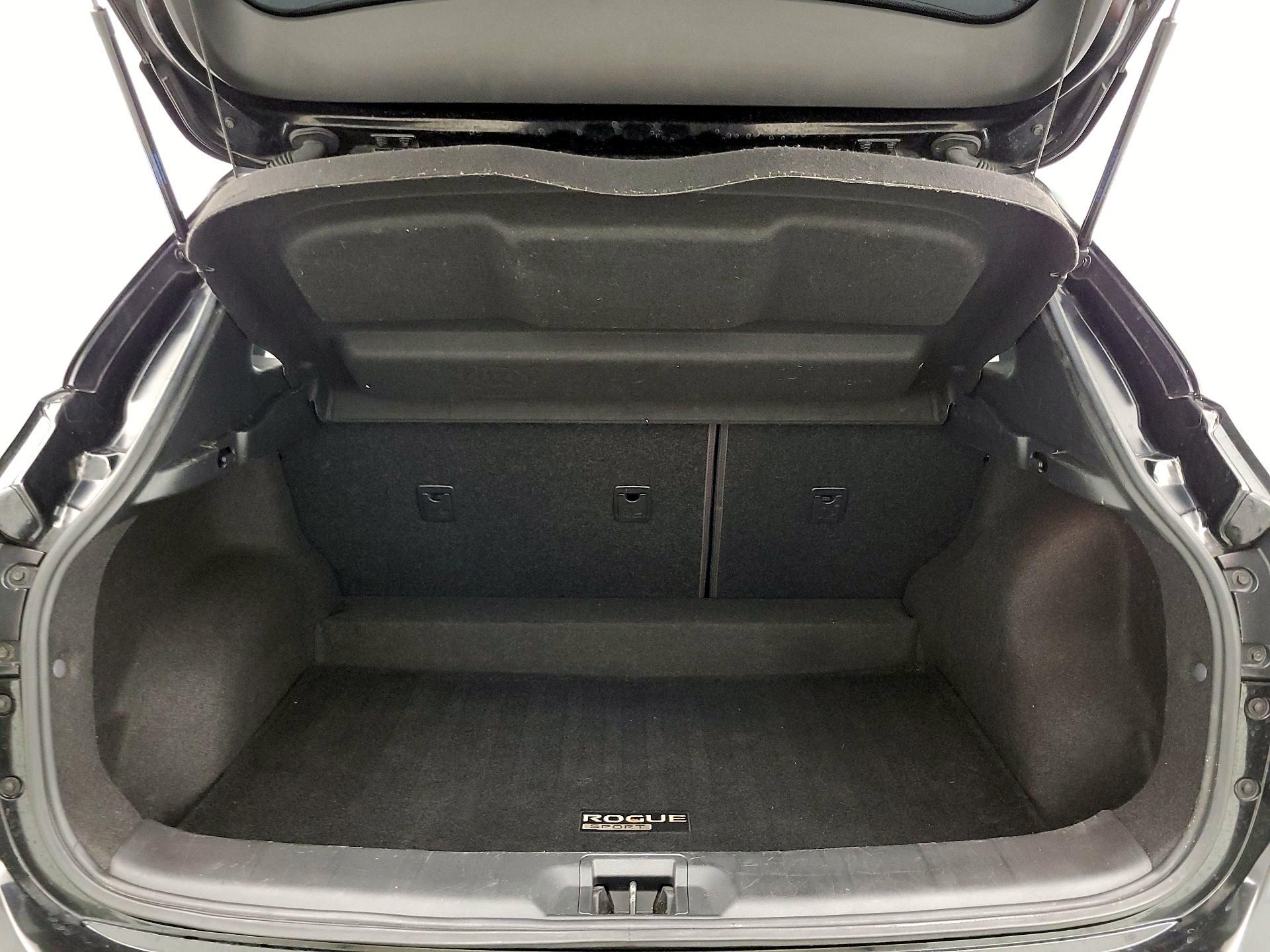 Thumbnail: 2017 Nissan Rogue Sport - 20