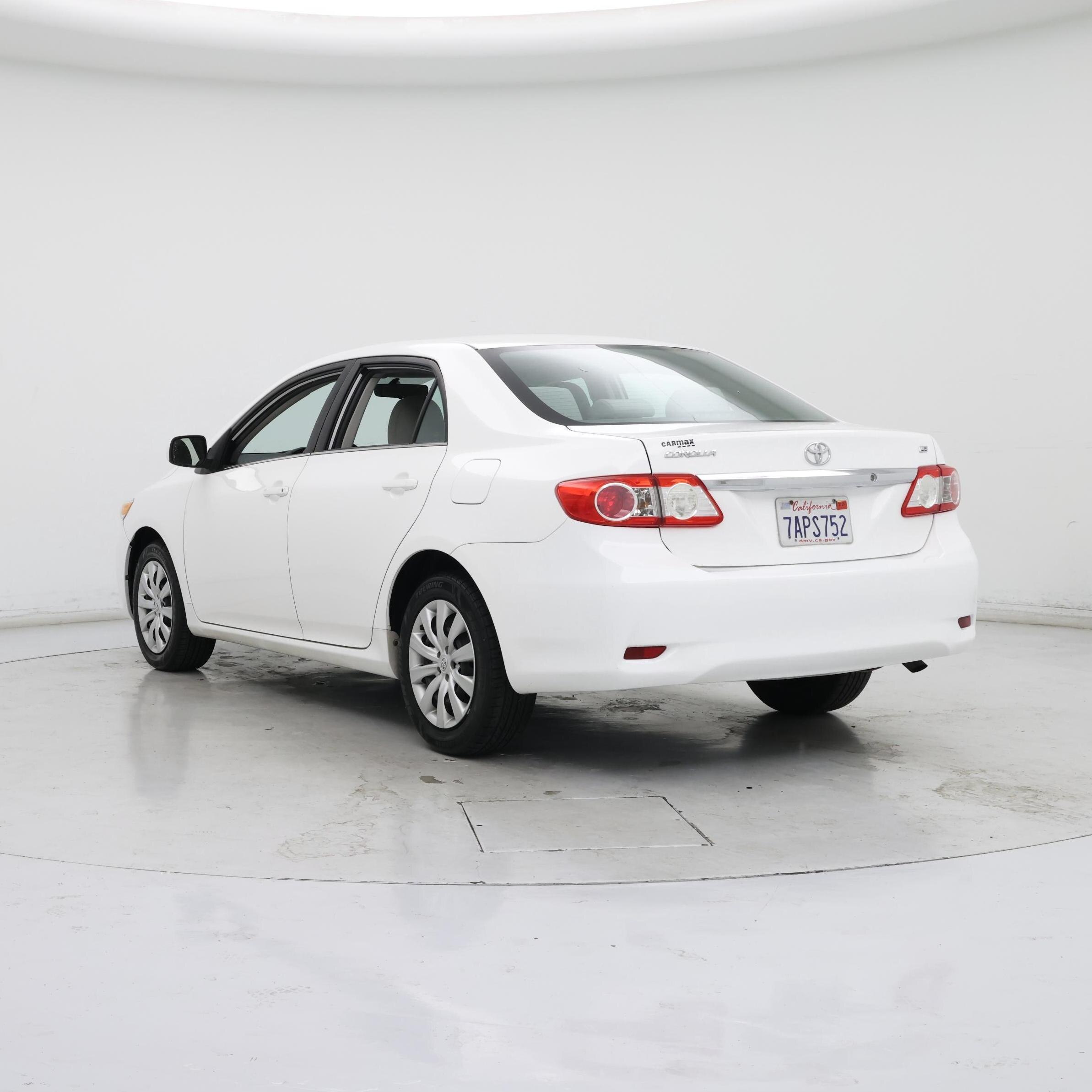 Thumbnail: 2013 Toyota Corolla - 2