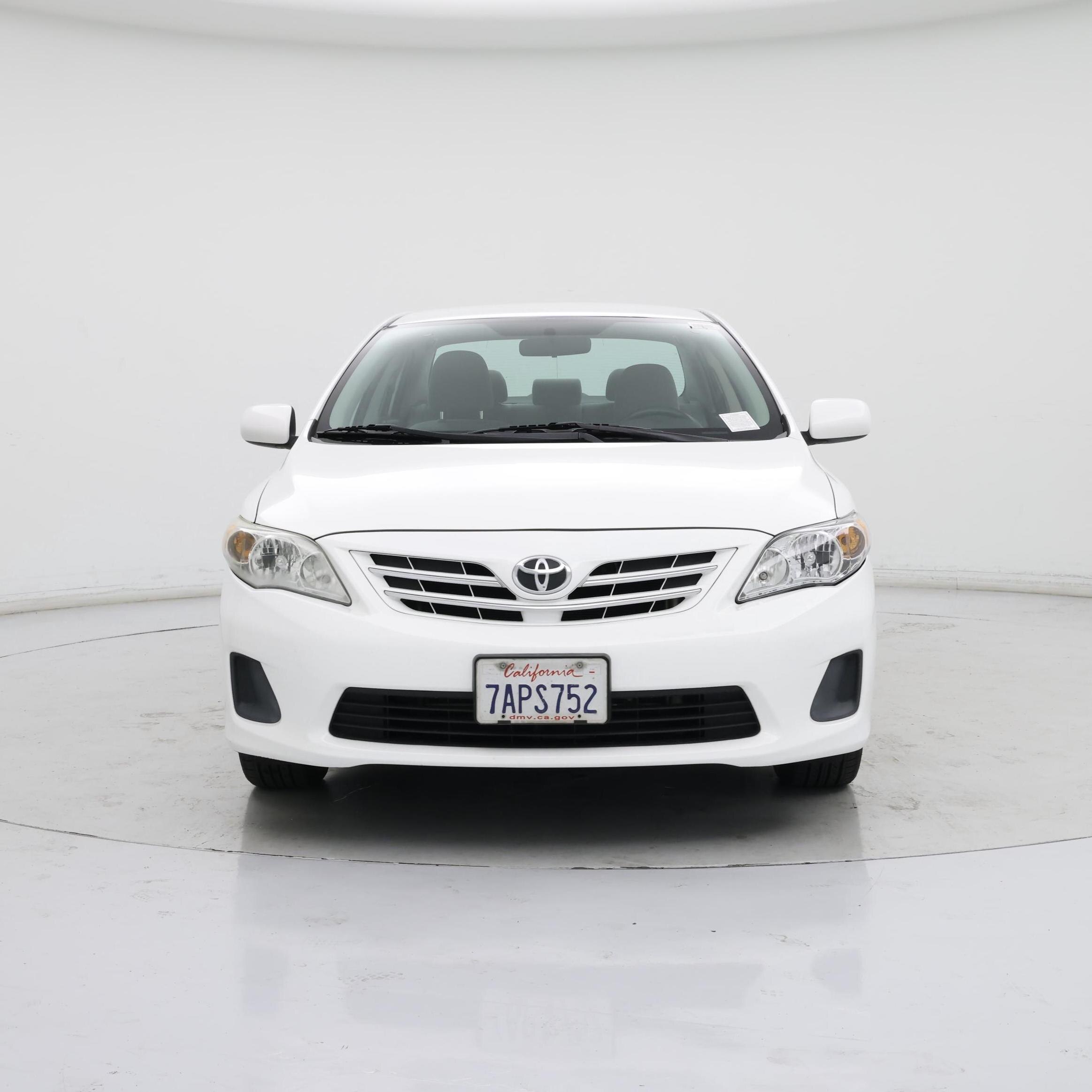 Thumbnail: 2013 Toyota Corolla - 5
