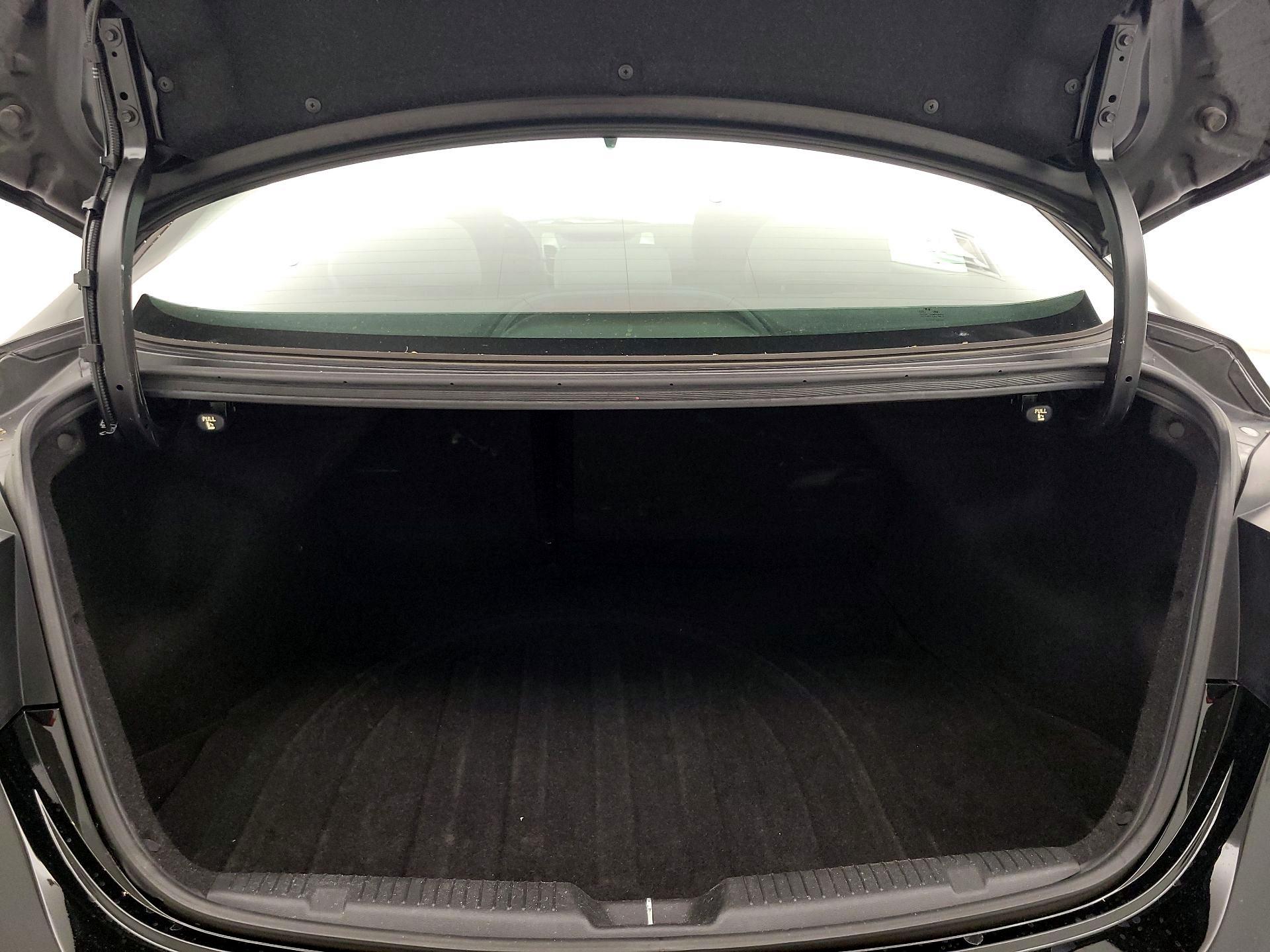 Thumbnail: 2014 Hyundai Elantra - 19