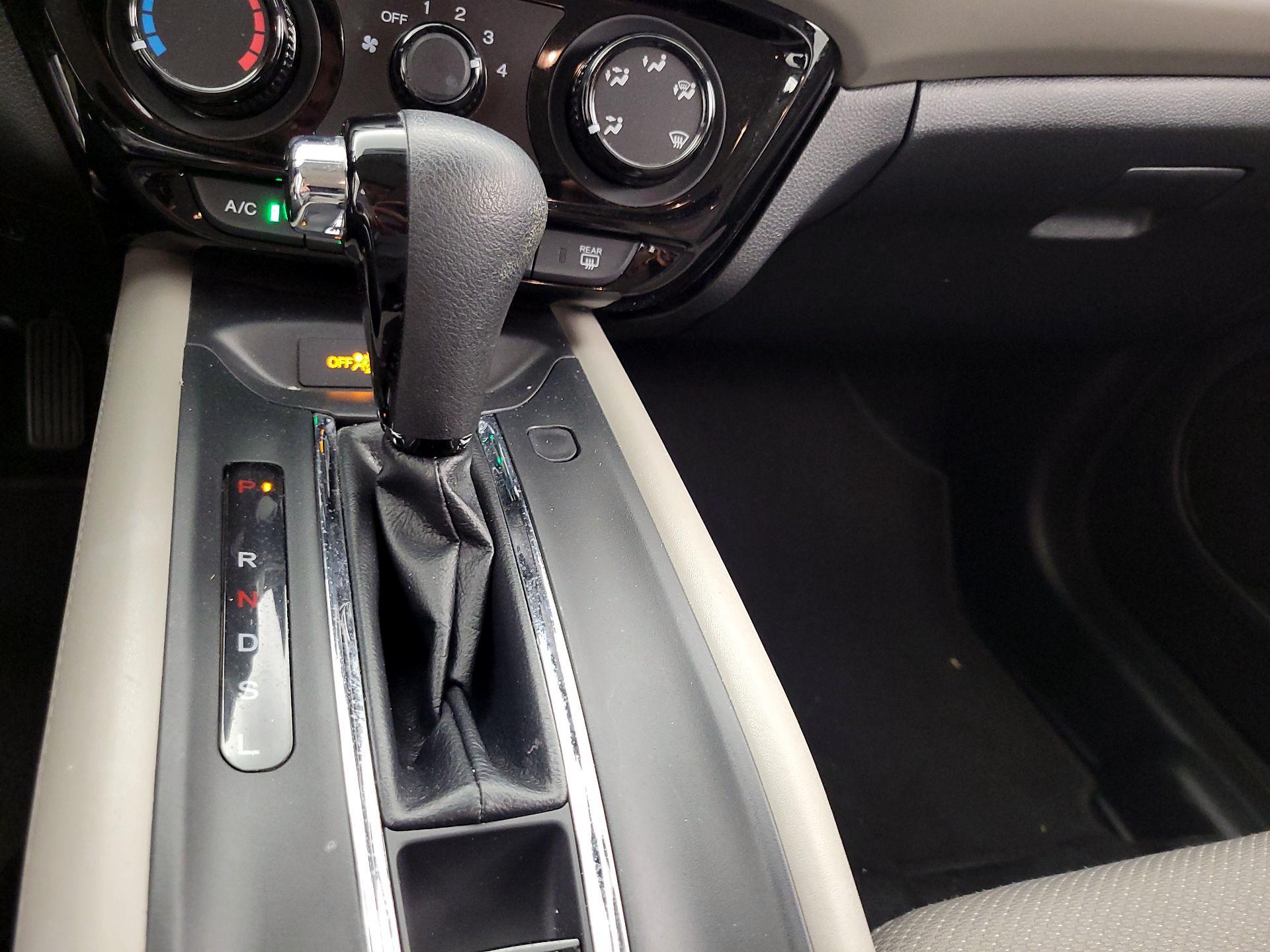 Thumbnail: 2017 Honda HR-V - 17